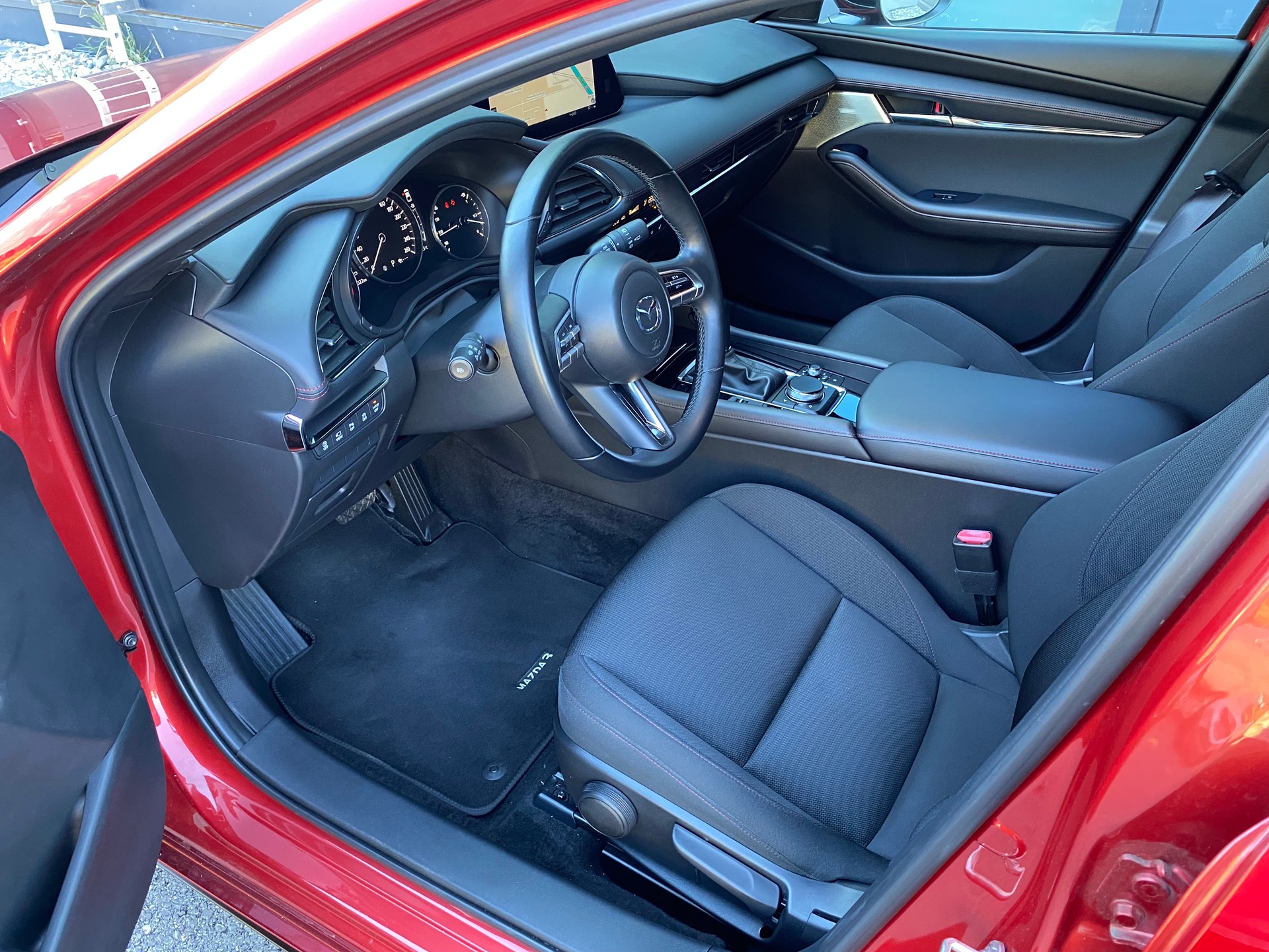 MAZDA 3 Hatchback SKYACTIV-X M Hybrid 186 Homura Automat-image-11