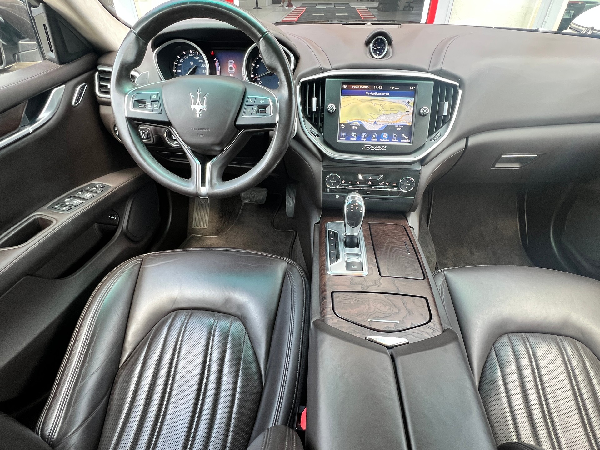 MASERATI Ghibli S Q4 3.0 V6 Automatica-image-14
