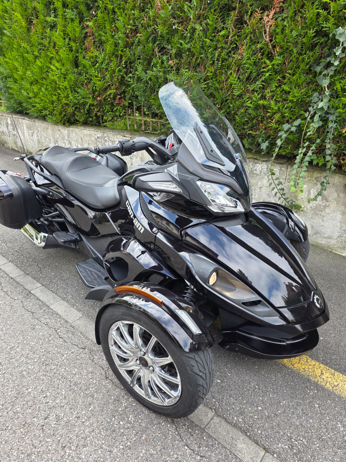 CAN-AM Spyder ST-image-0