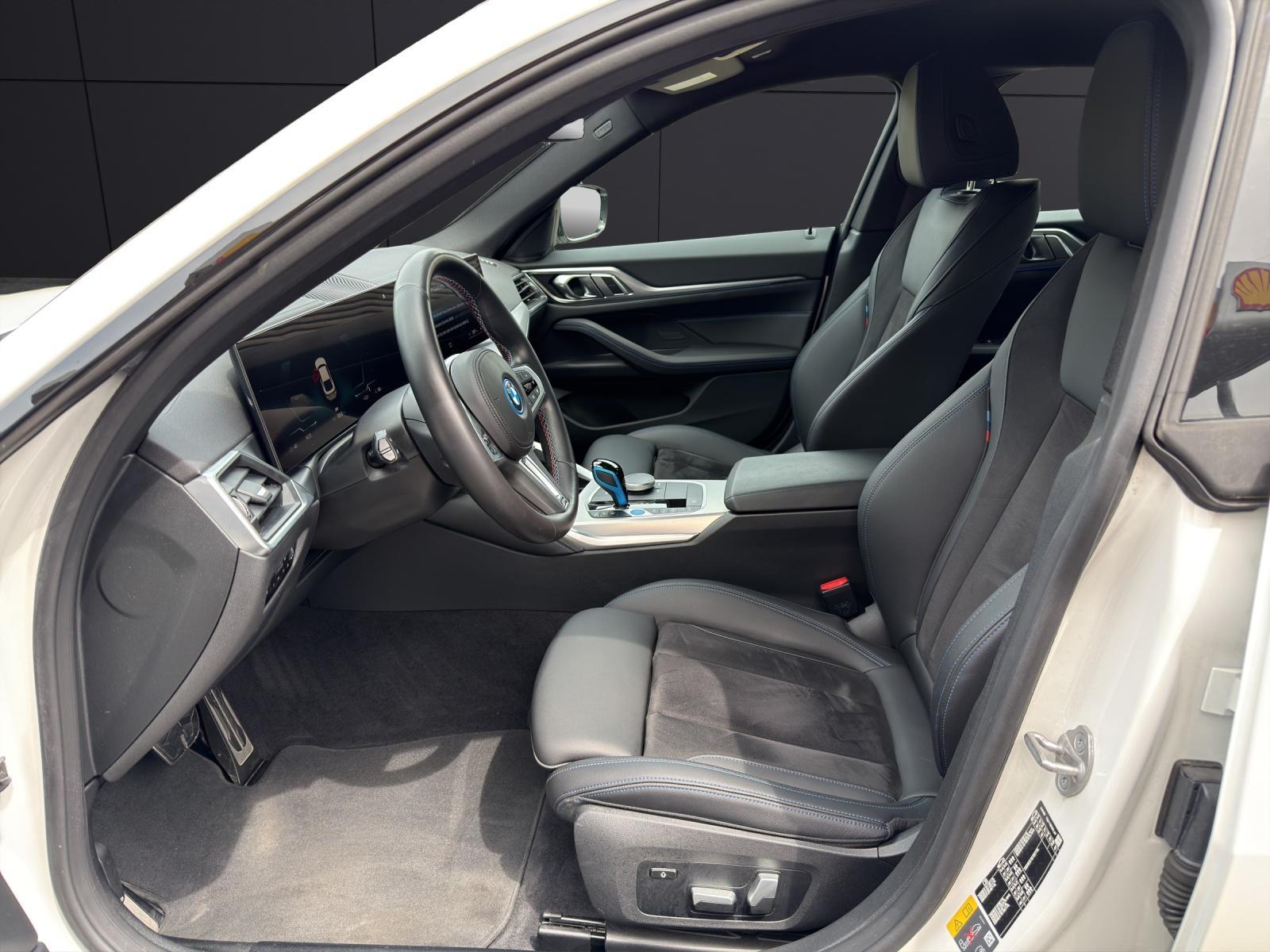 BMW i4 G26 Limousine M50-showroom-element-1