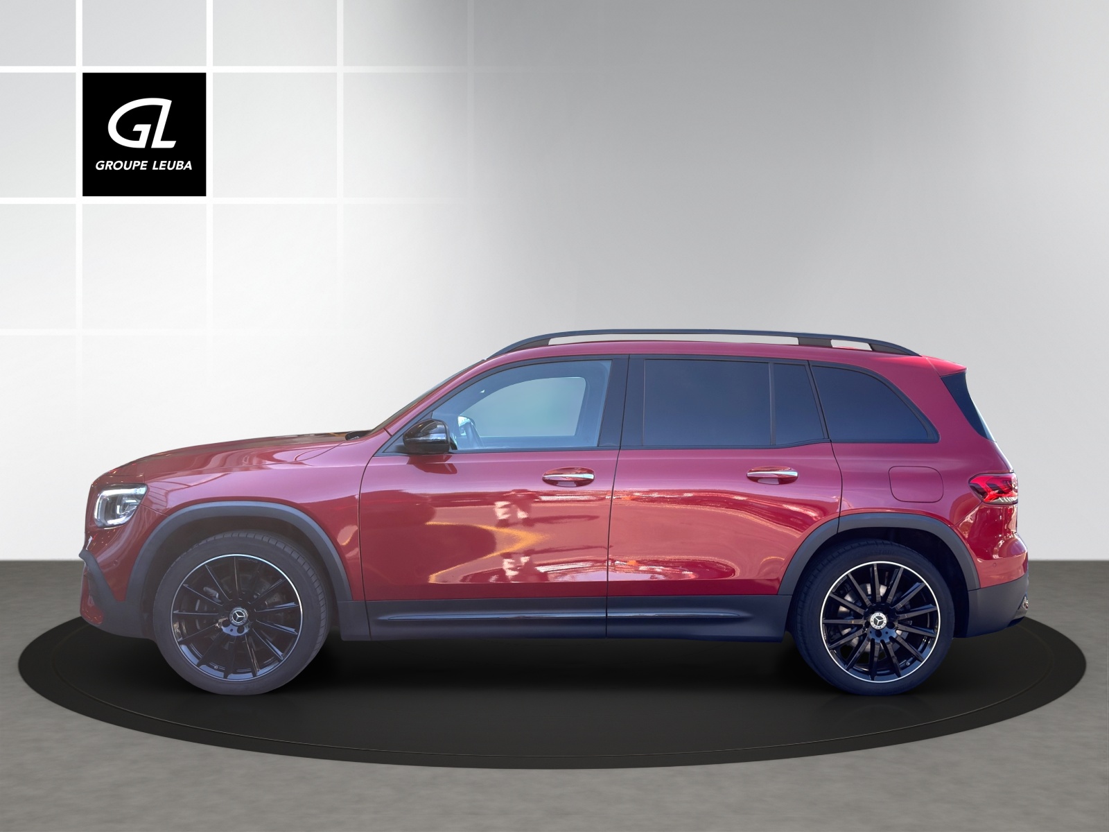 MERCEDES-BENZ GLB 250 AMG Line 4 MATIC 8G-Tronic-showroom-element-2