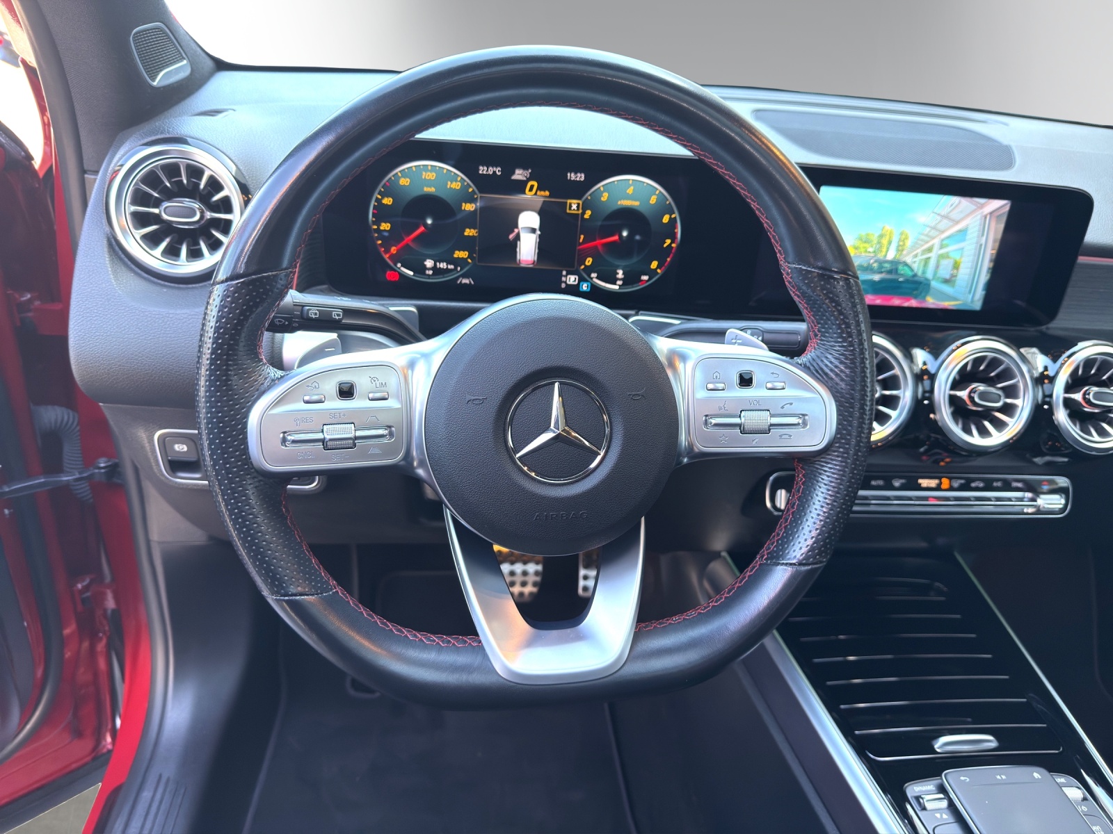MERCEDES-BENZ GLB 250 AMG Line 4 MATIC 8G-Tronic-image-13
