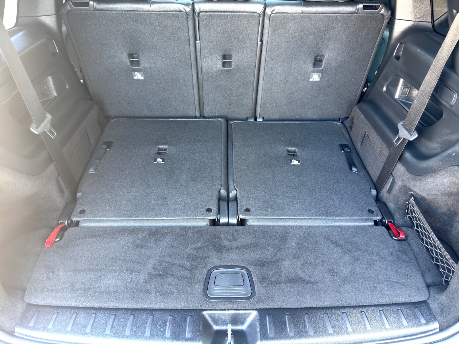 MERCEDES-BENZ GLB 250 AMG Line 4 MATIC 8G-Tronic-image-5