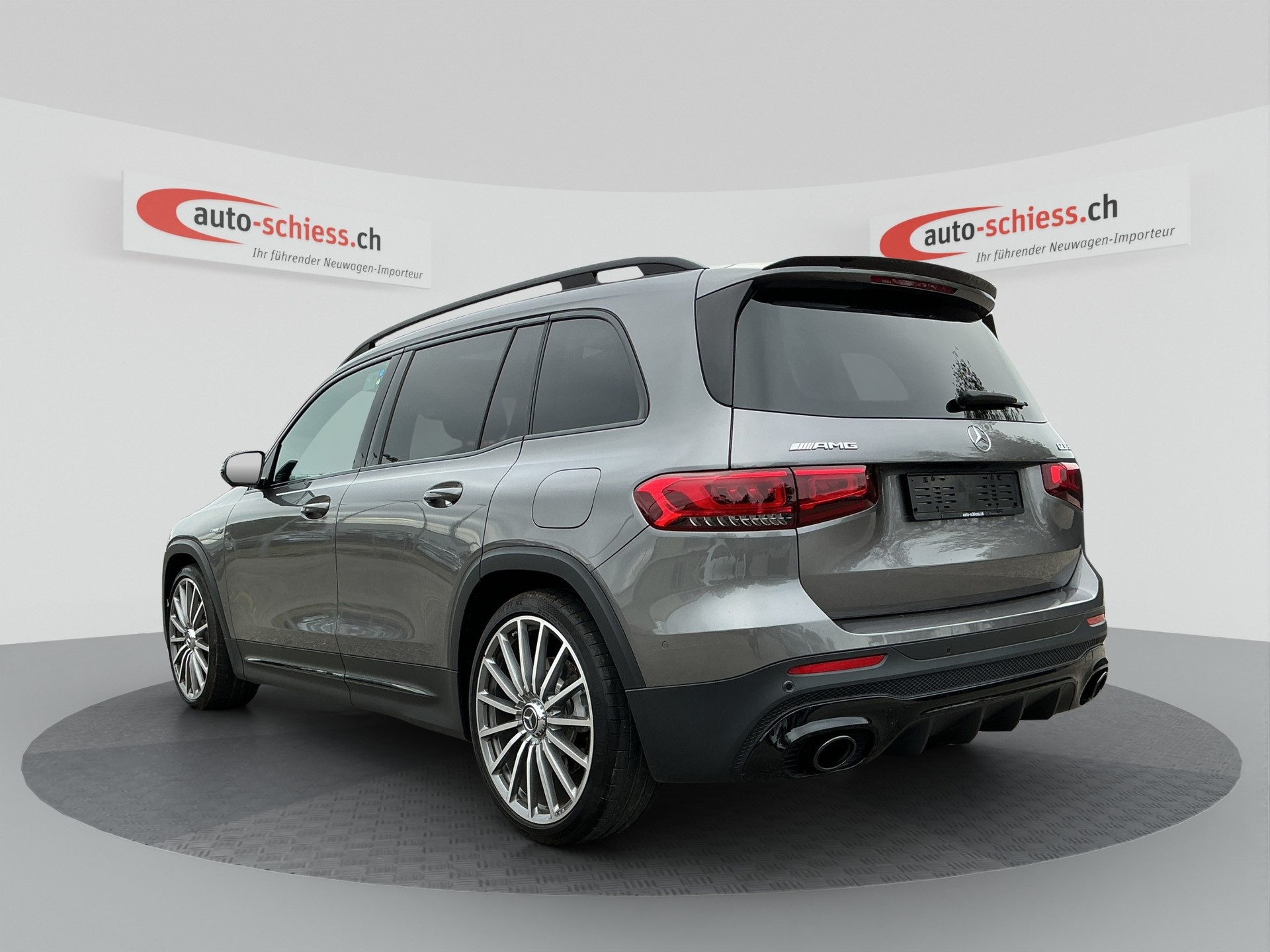 MERCEDES-BENZ GLB 35 AMG Night-showroom-element-2