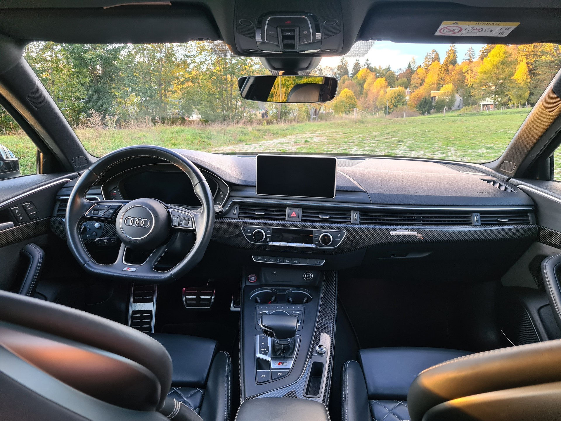 AUDI 3.0 V6 TFSI quattro S-Tronic-image-11
