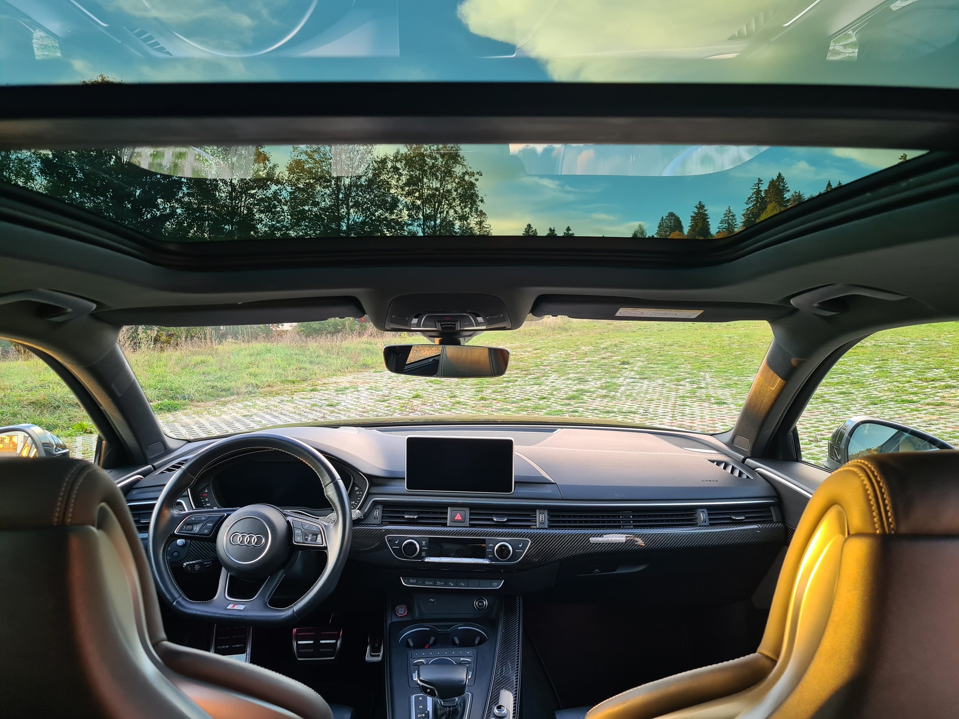 AUDI 3.0 V6 TFSI quattro S-Tronic