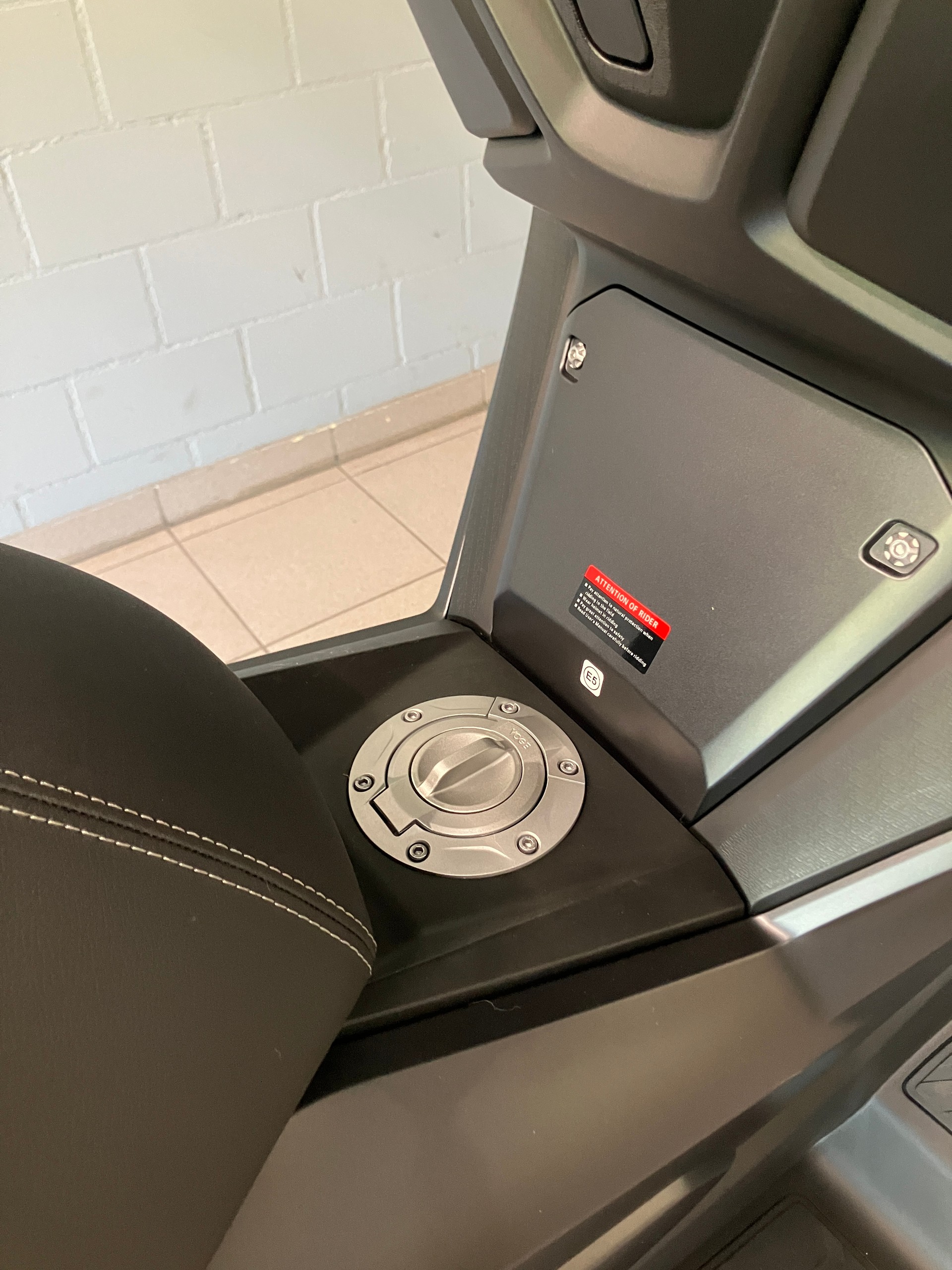 VOGE SR4 400 Luxury-image-6