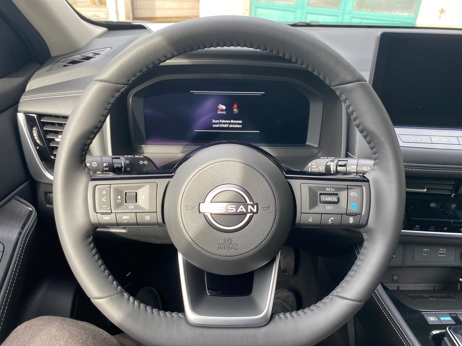 NISSAN X-Trail 1.5 VC-T e-Power 4WD 7 Sitze Tekna-image-11