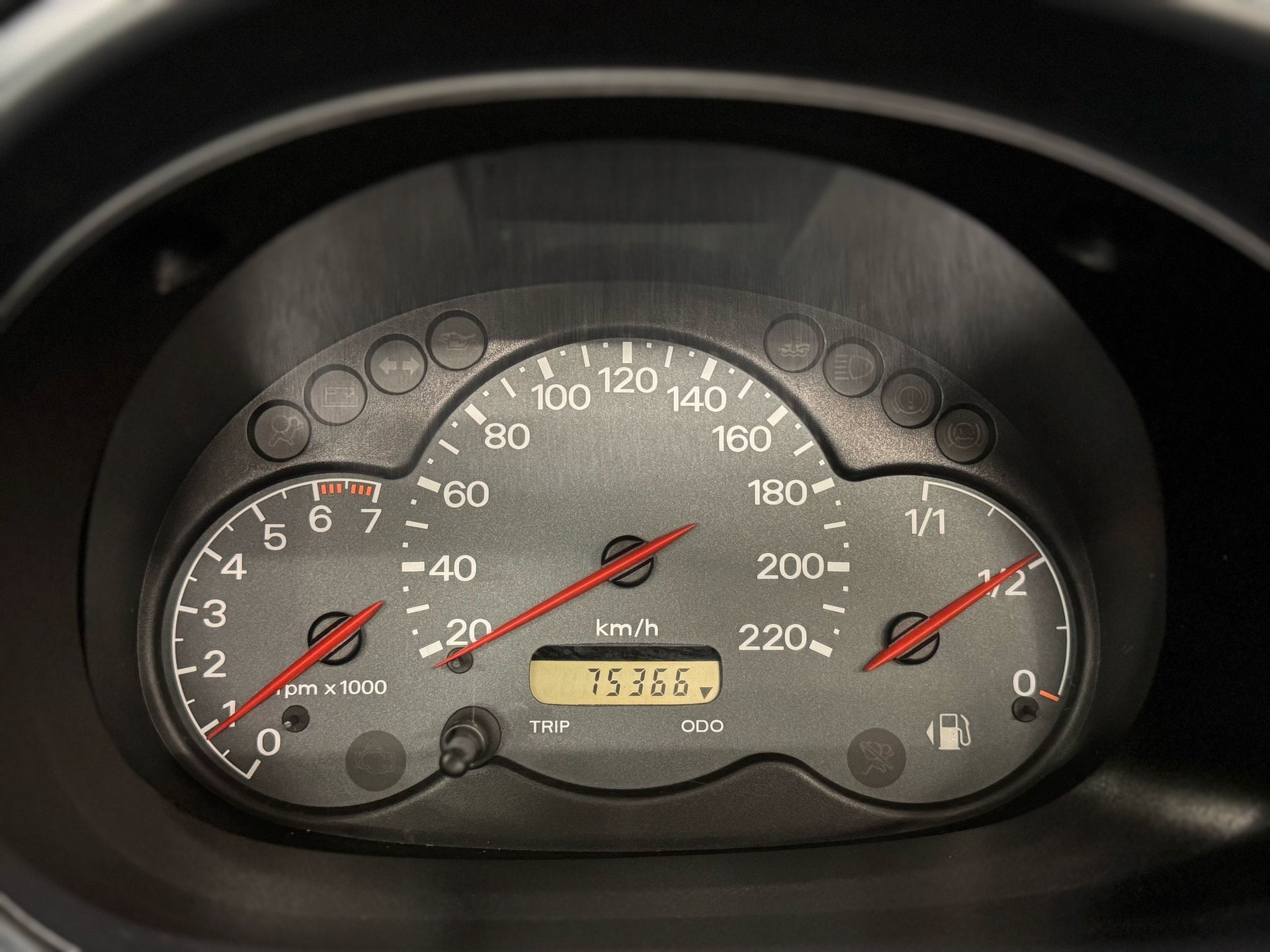 FORD Streetka 1.6 (Luxury)-image-10