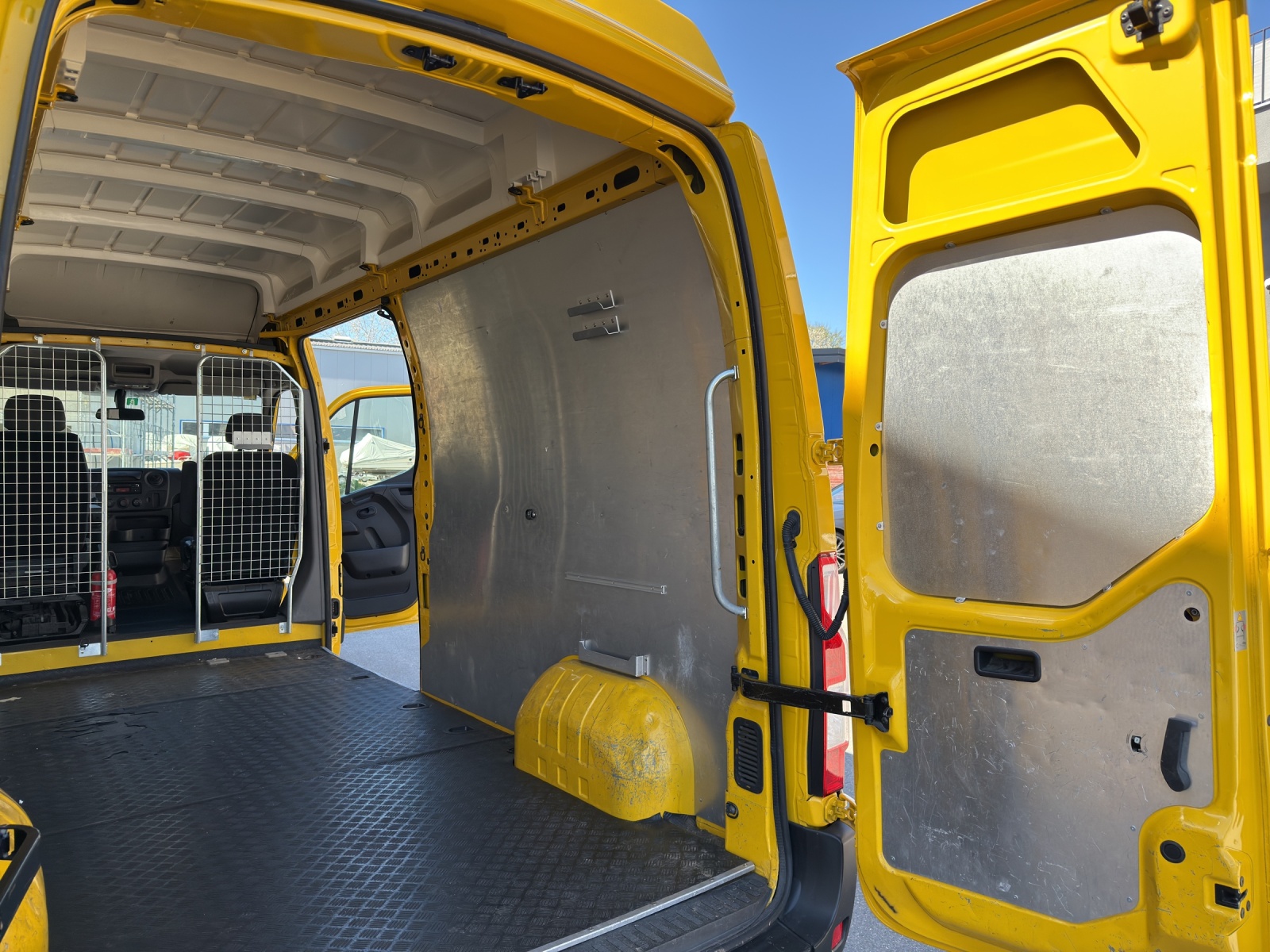 RENAULT Master T35 2.3dCi 130 L3H3-image-18