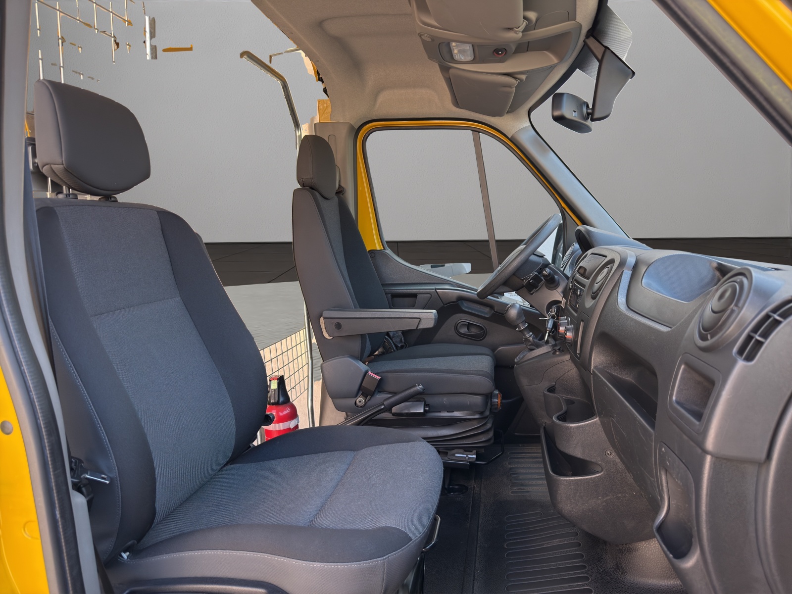 RENAULT Master T35 2.3dCi 130 L3H3-image-14