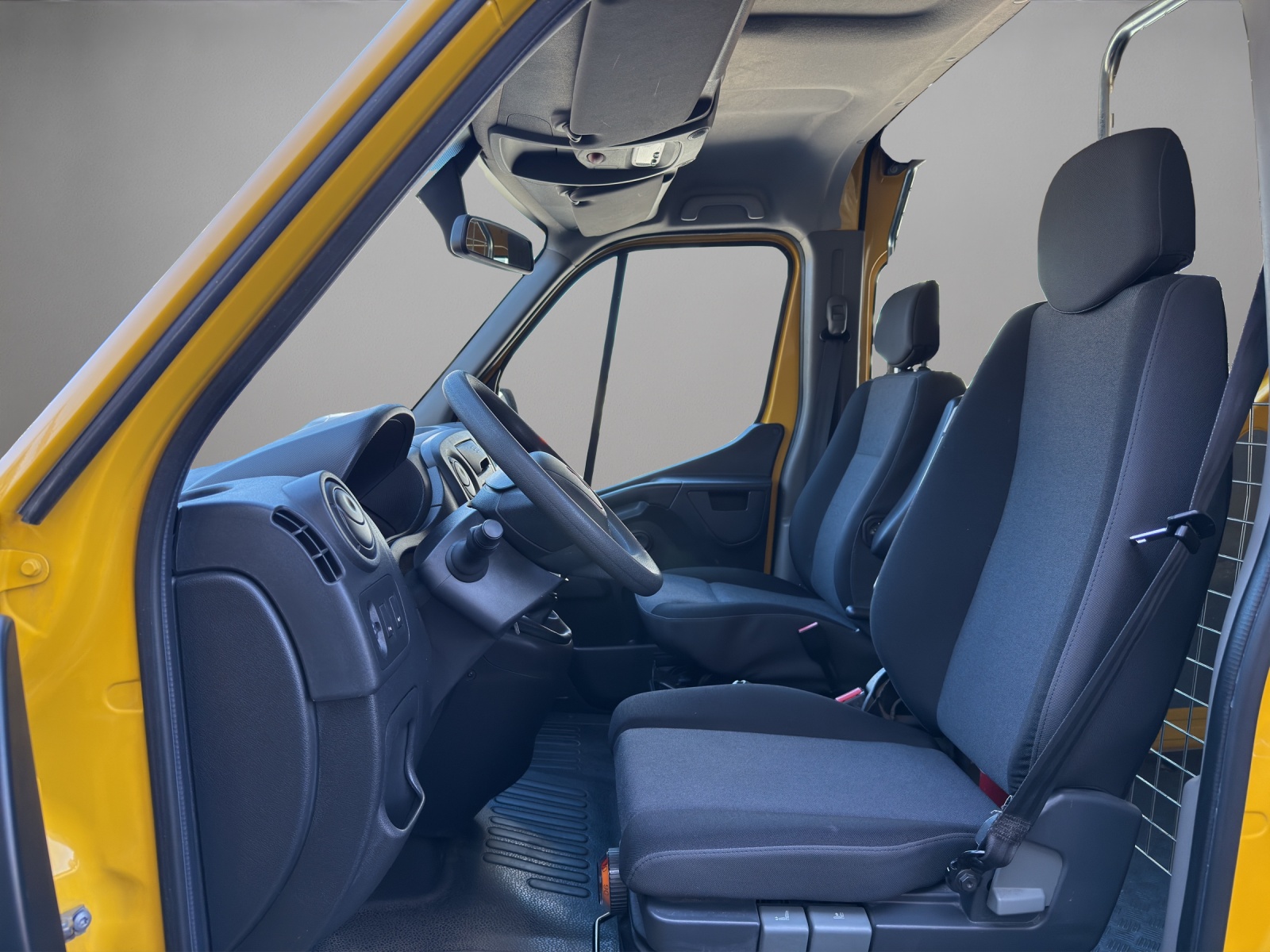 RENAULT Master T35 2.3dCi 130 L3H3-image-8
