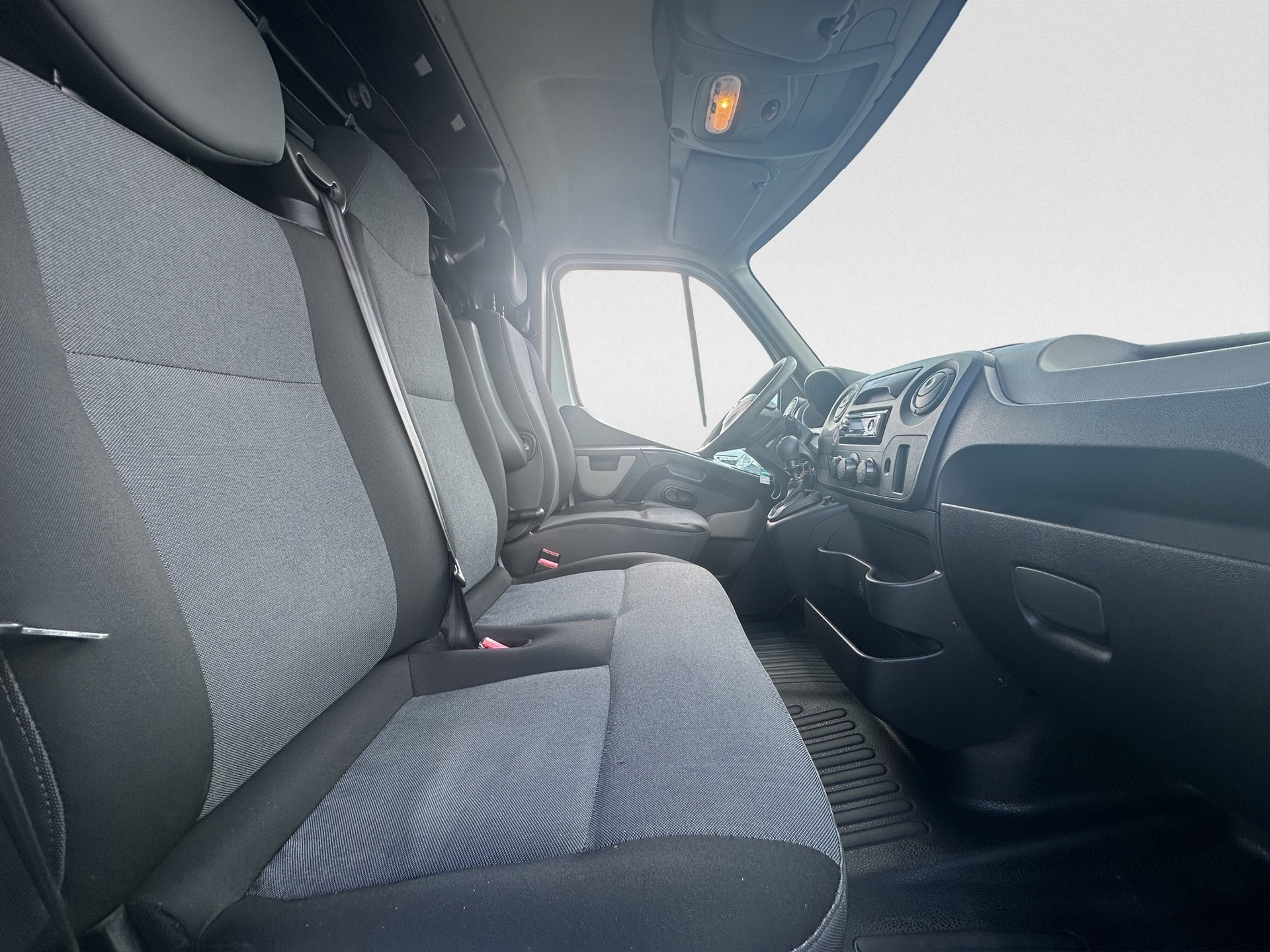 NISSAN NV400 F28.11 L1H1 FWD Pro-image-12