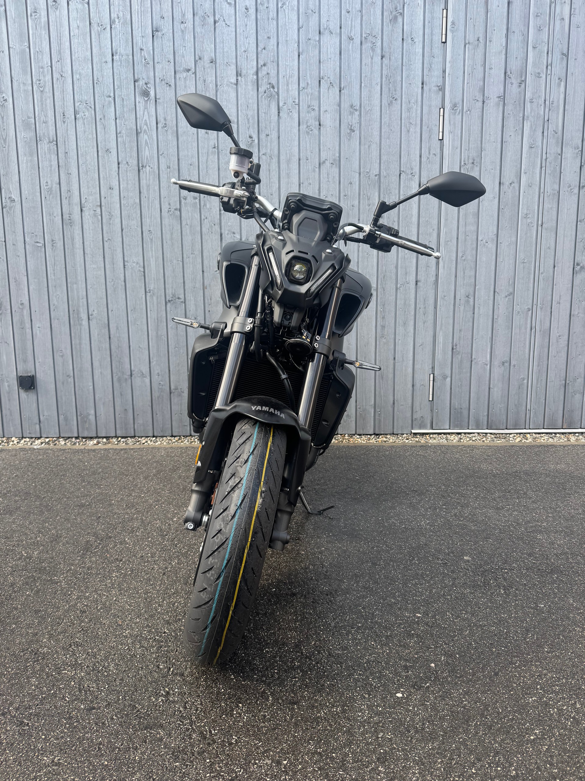 YAMAHA MT-09-image-1