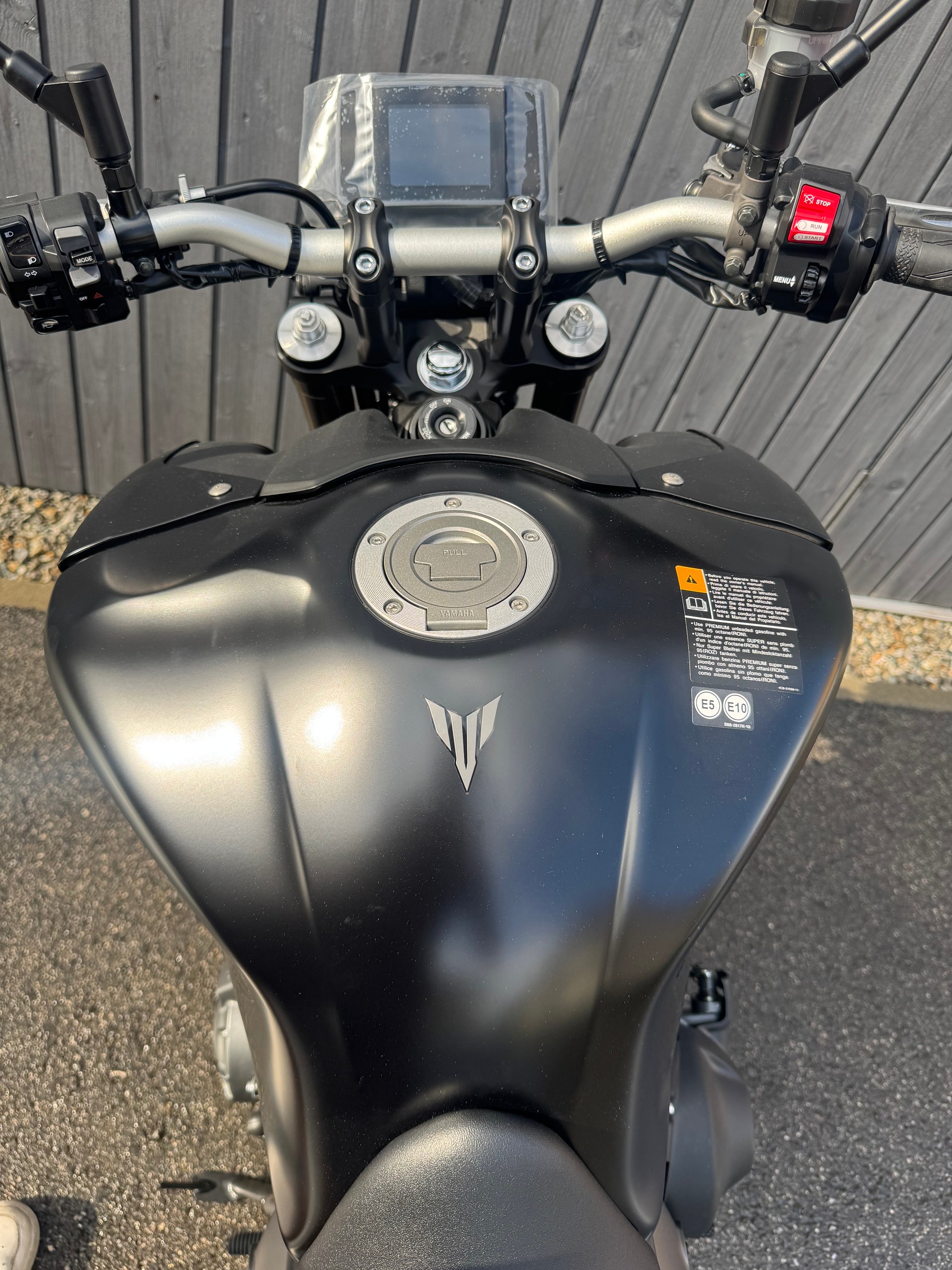 YAMAHA MT-09-image-7