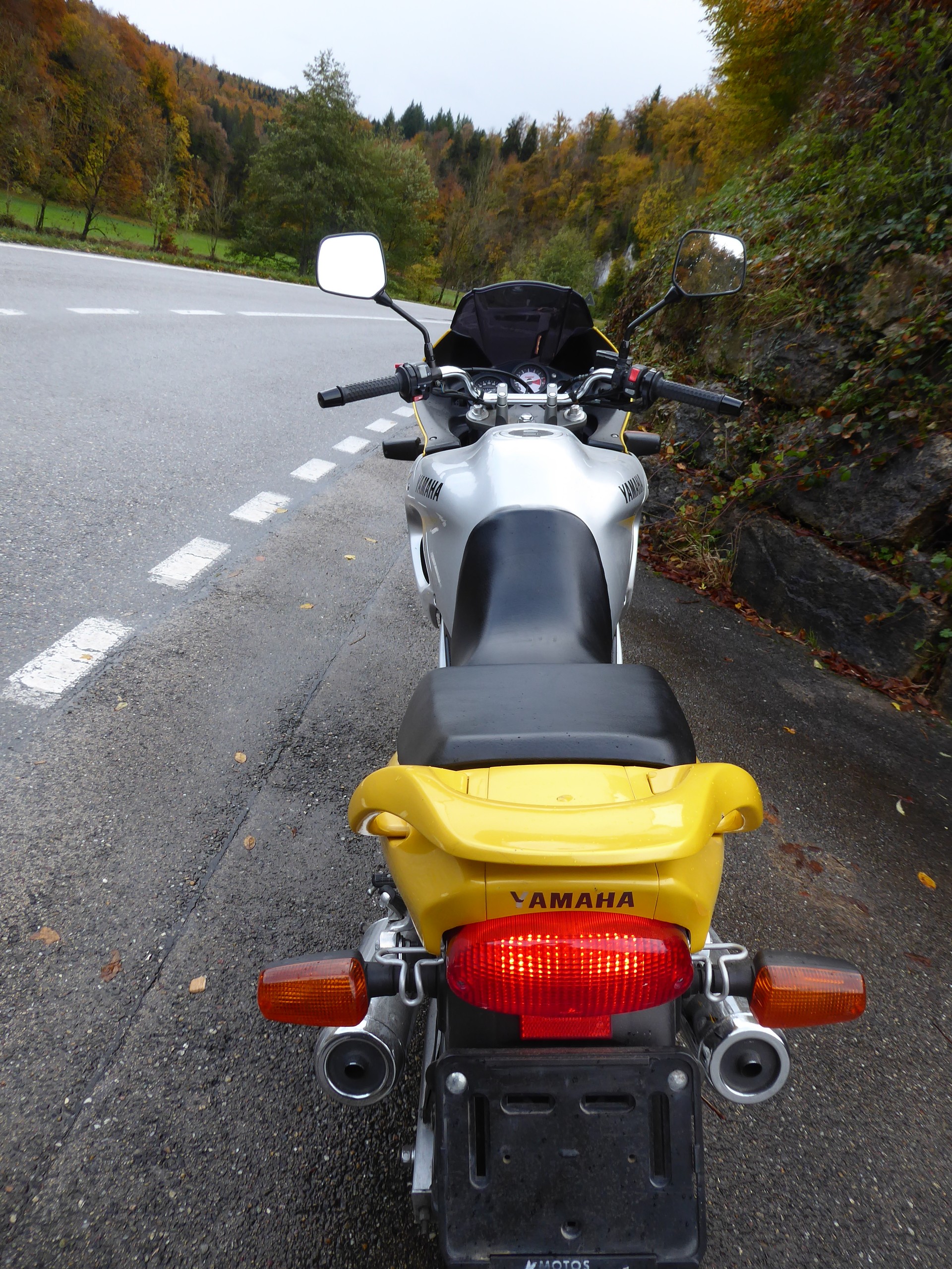YAMAHA TDM 850-image-3