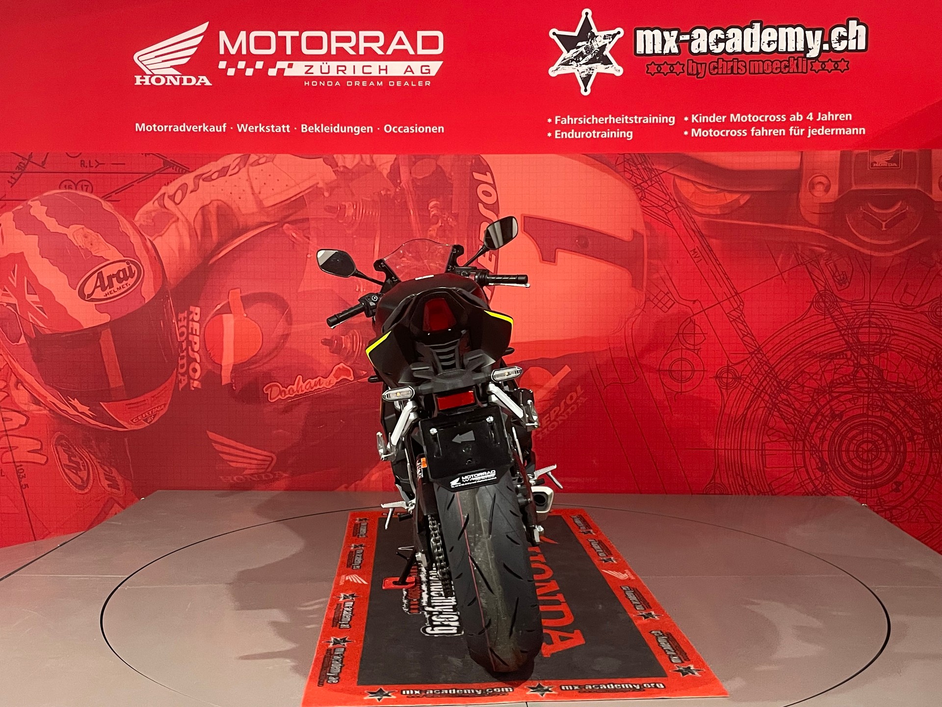 HONDA CBR 650 R E-Clutch*Modell 2026**Neufahrzeug**Matte Gunpowder Black Metallic*-image-7