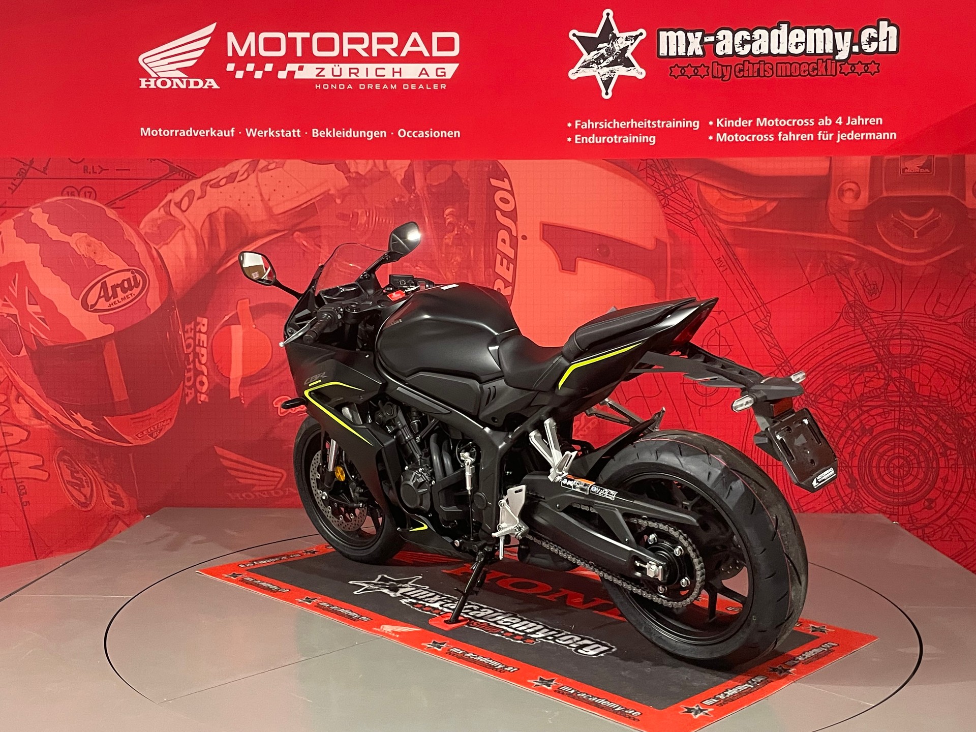 HONDA CBR 650 R E-Clutch*Modell 2026**Neufahrzeug**Matte Gunpowder Black Metallic*-image-6