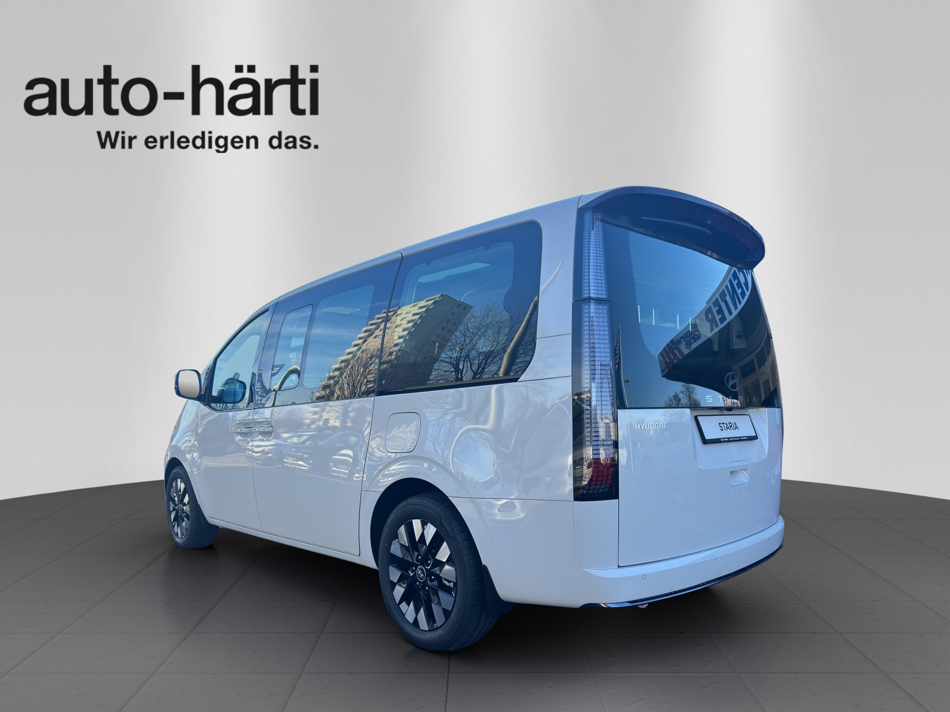 HYUNDAI Staria Pr. 1.6 HEV Amplia-showroom-element-2