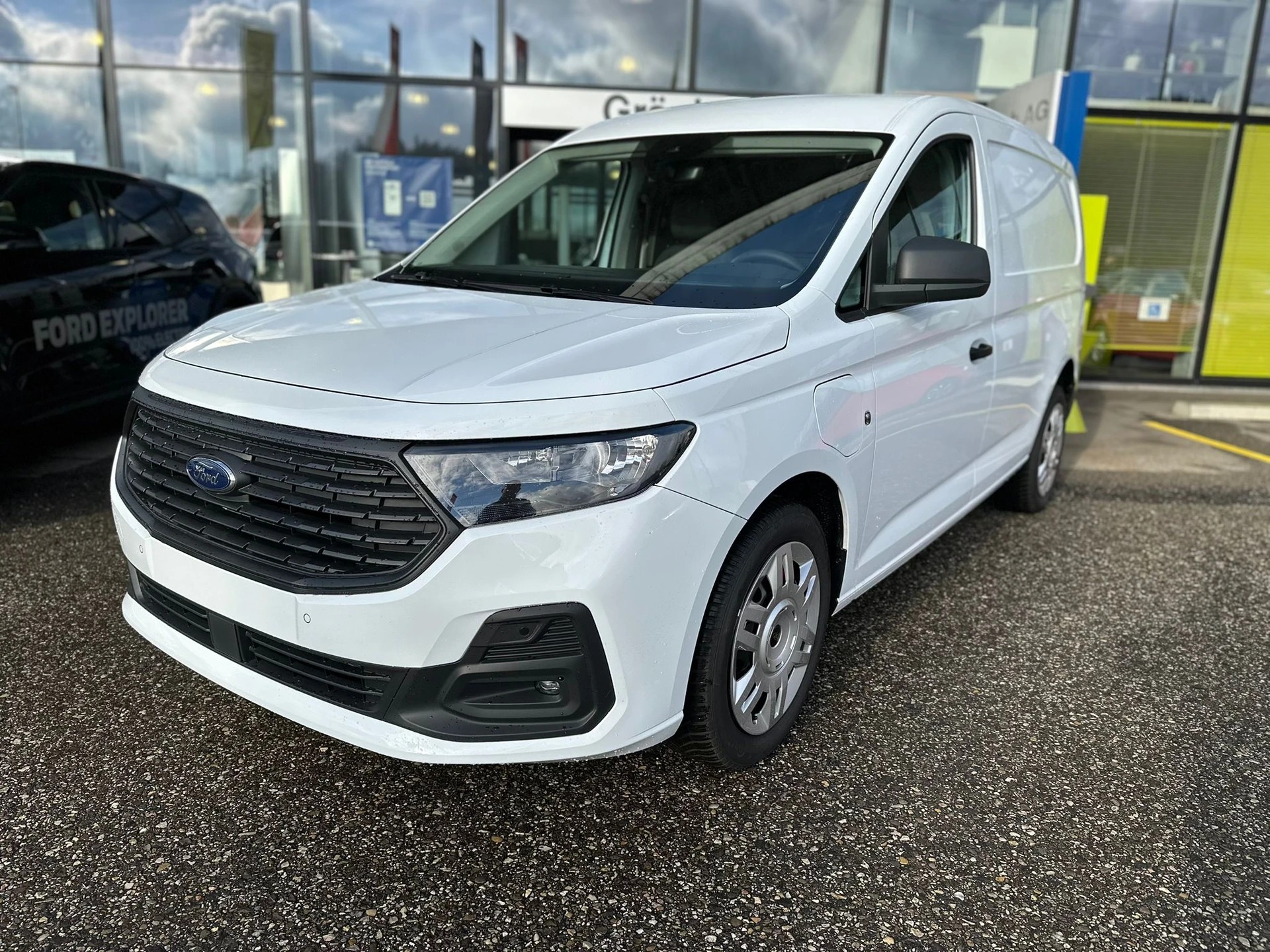 FORD Grand Transit Connect Kasten 1.5 EcoBoost PHEV Trend 0.99% Leasing