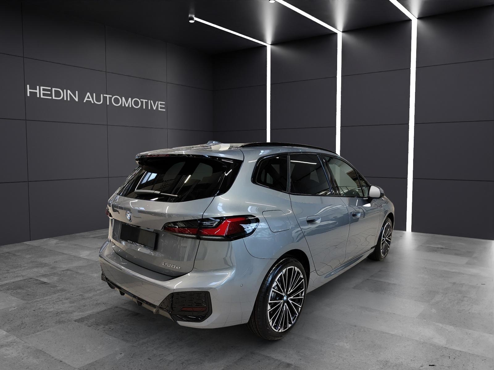 BMW 230e xDrive paddles Active Tourer-image-18