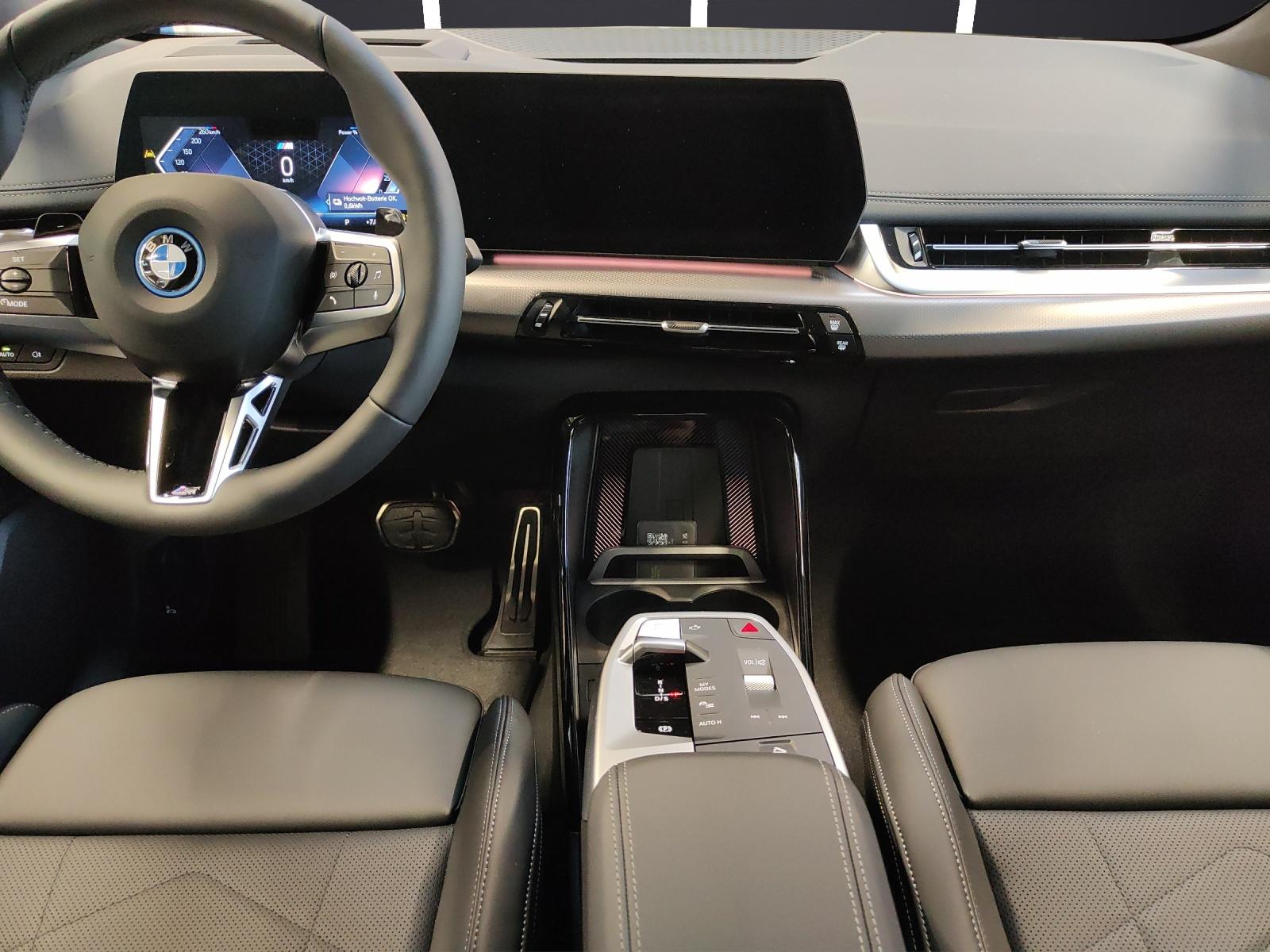 BMW 230e xDrive paddles Active Tourer-image-15