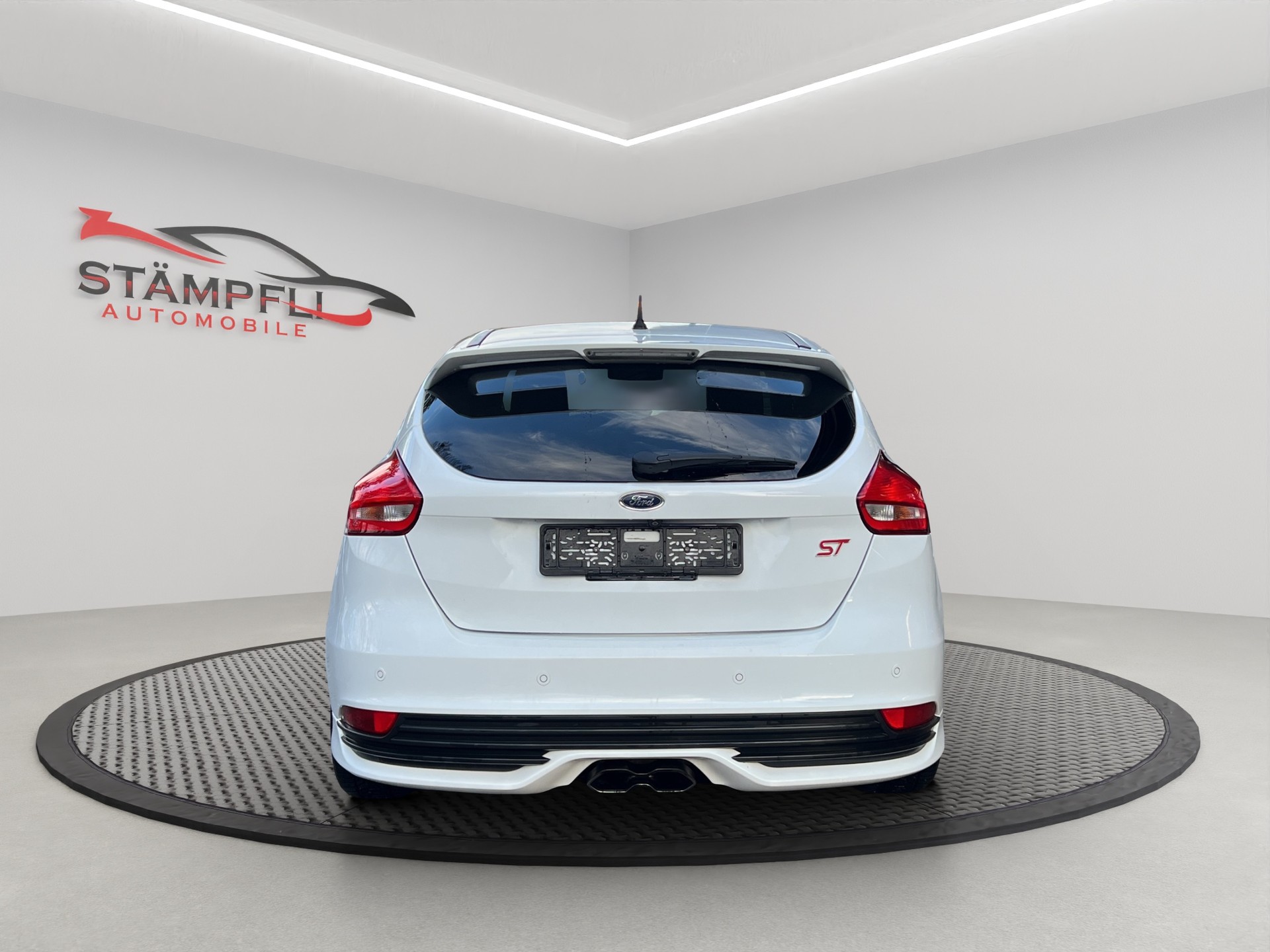 FORD Focus 2.0 SCTi ST-2-image-3