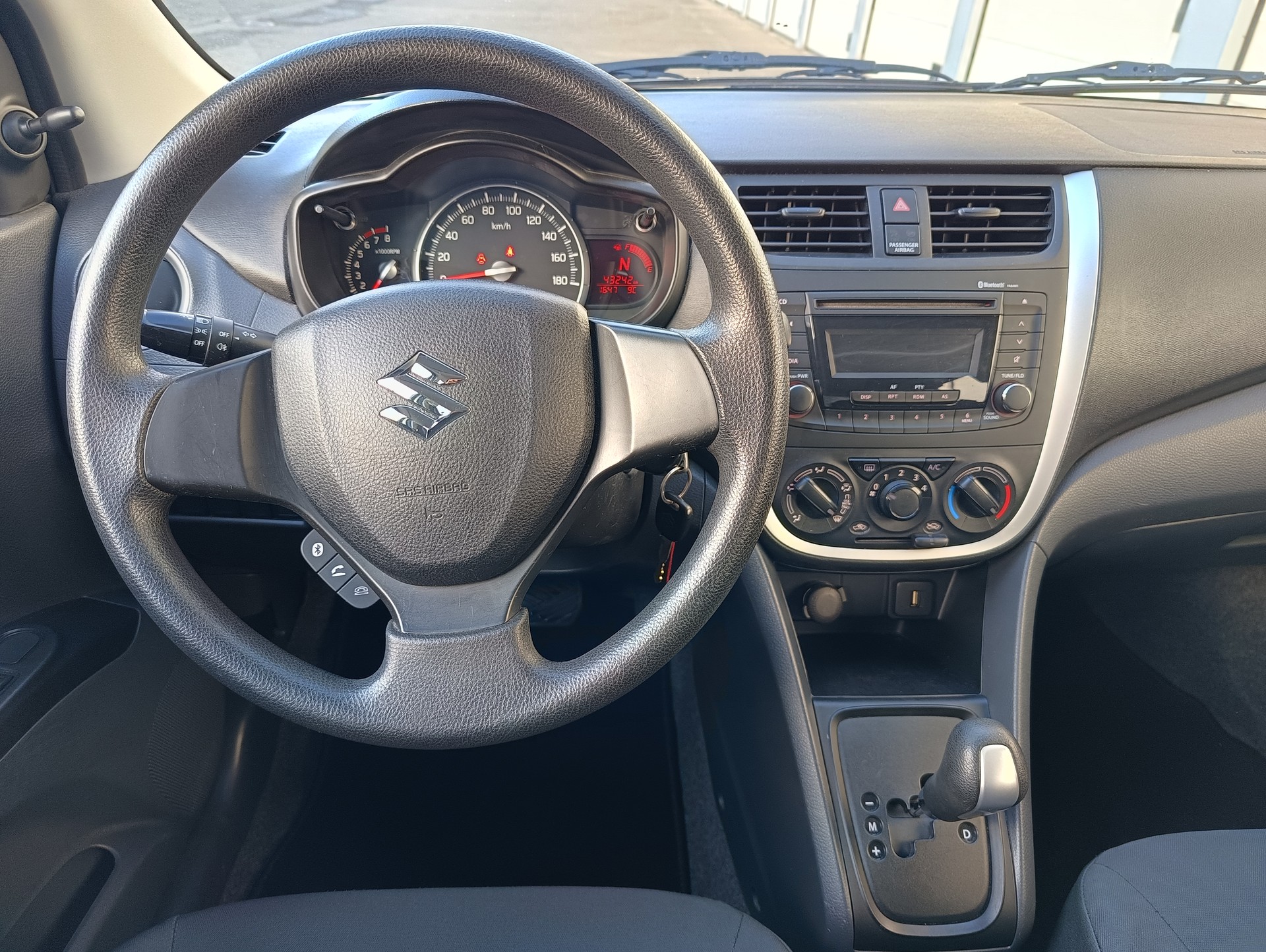 SUZUKI Celerio 1.0 Sergio Cellano Top AGS-image-8