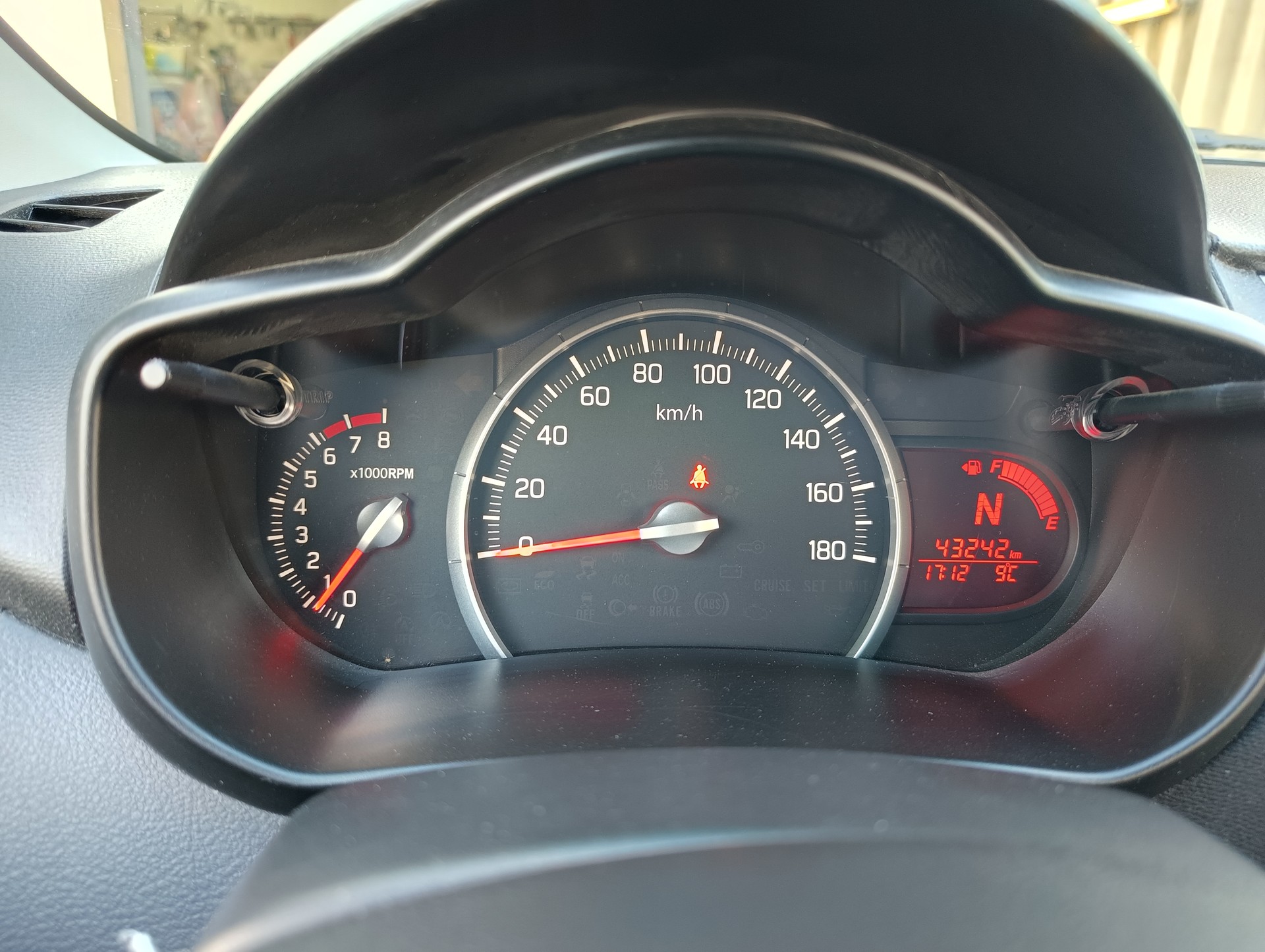SUZUKI Celerio 1.0 Sergio Cellano Top AGS-image-13