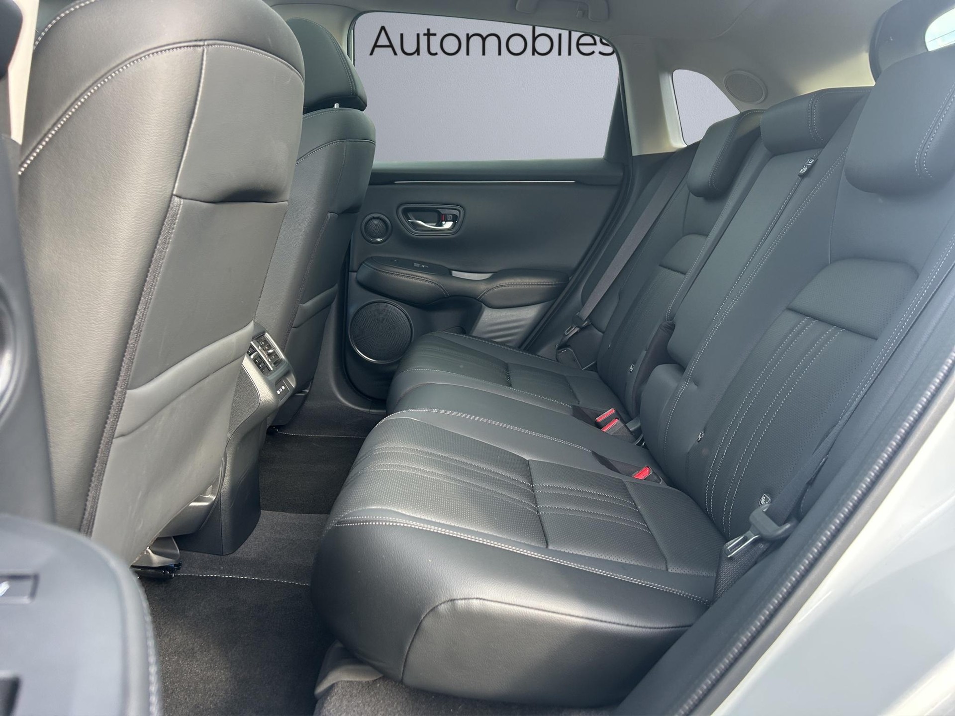 HONDA ZR-V 2.0 i-MMD Advance-image-9
