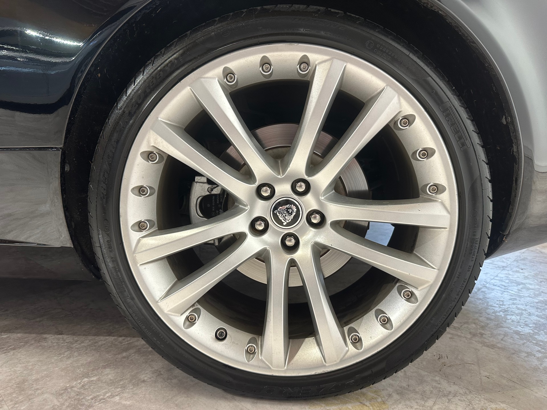 JAGUAR XK 4.2 V8 Convertible Automatic/Nahezu perfekter Zustand!Frisch ab grossem Service und frisch ab MFK!-image-24