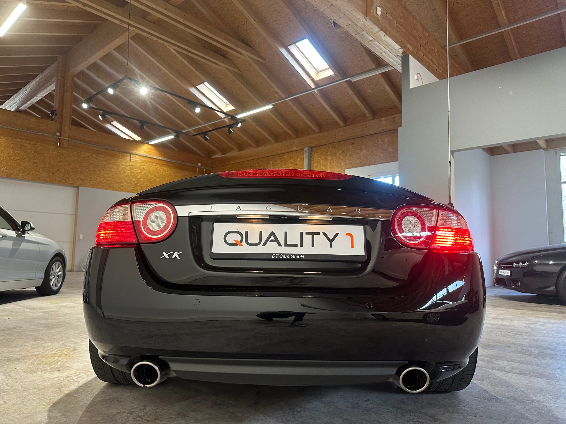 JAGUAR XK 4.2 V8 Convertible Automatic/Nahezu perfekter Zustand!Frisch ab grossem Service und frisch ab MFK!-image-5