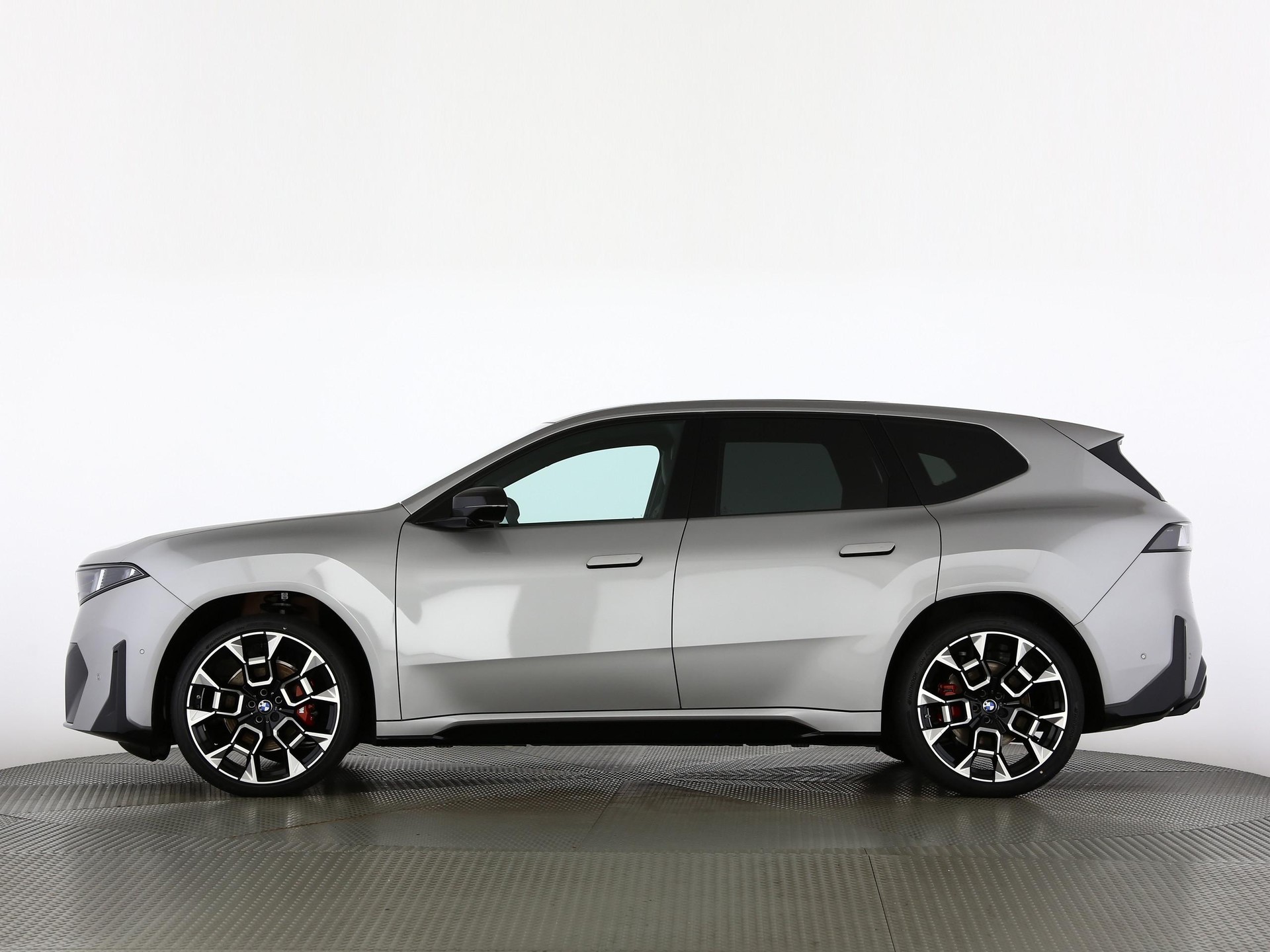 BMW iX3 50 xDrive-image-11