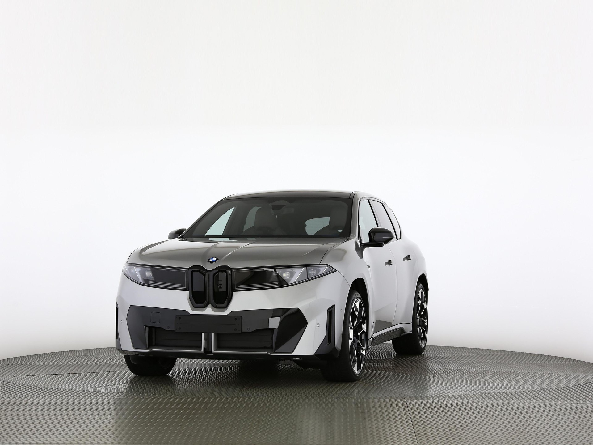 BMW iX3 50 xDrive-image-6