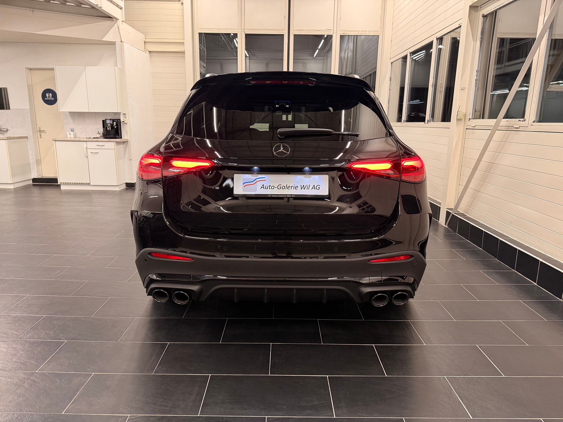 MERCEDES-BENZ GLC 43 AMG 4matic-image-4
