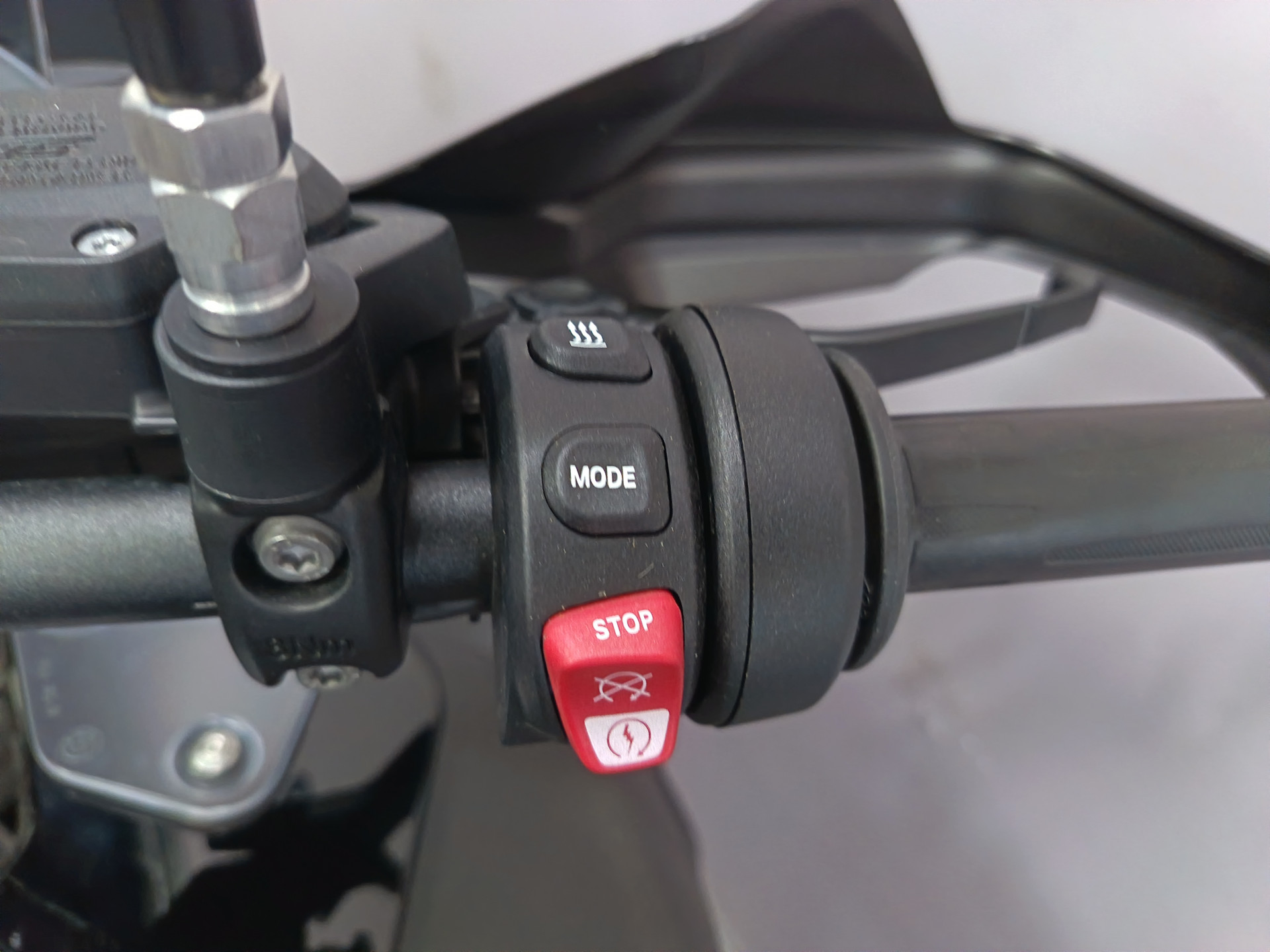 BMW R 1250 GS Adventure Triple Black *** Contrat d'entretien 03.2027 ou 37.700 km ***-image-7