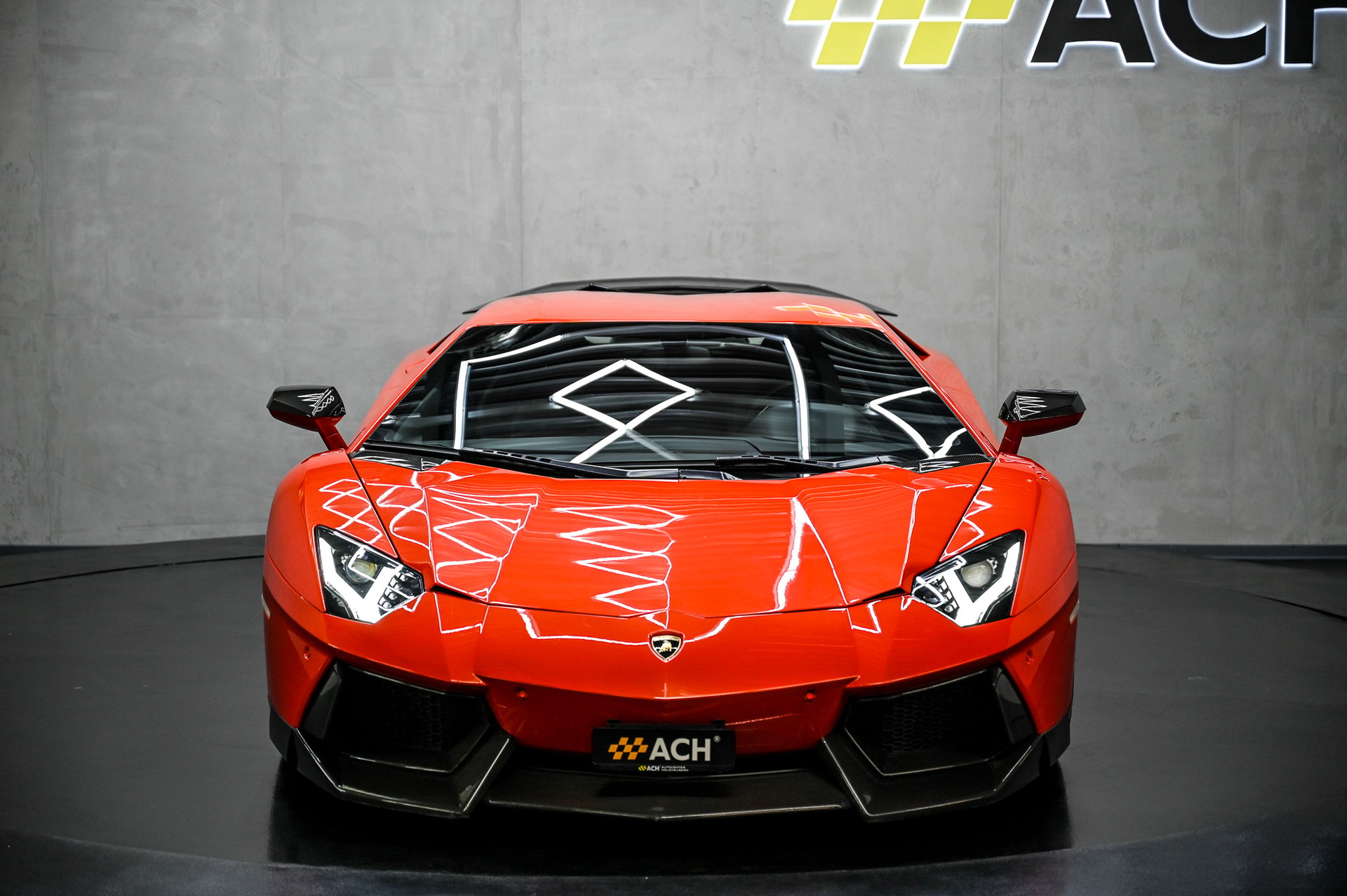 LAMBORGHINI Aventador 6.5 LP700-4 Novitec Torado-showroom-element-1
