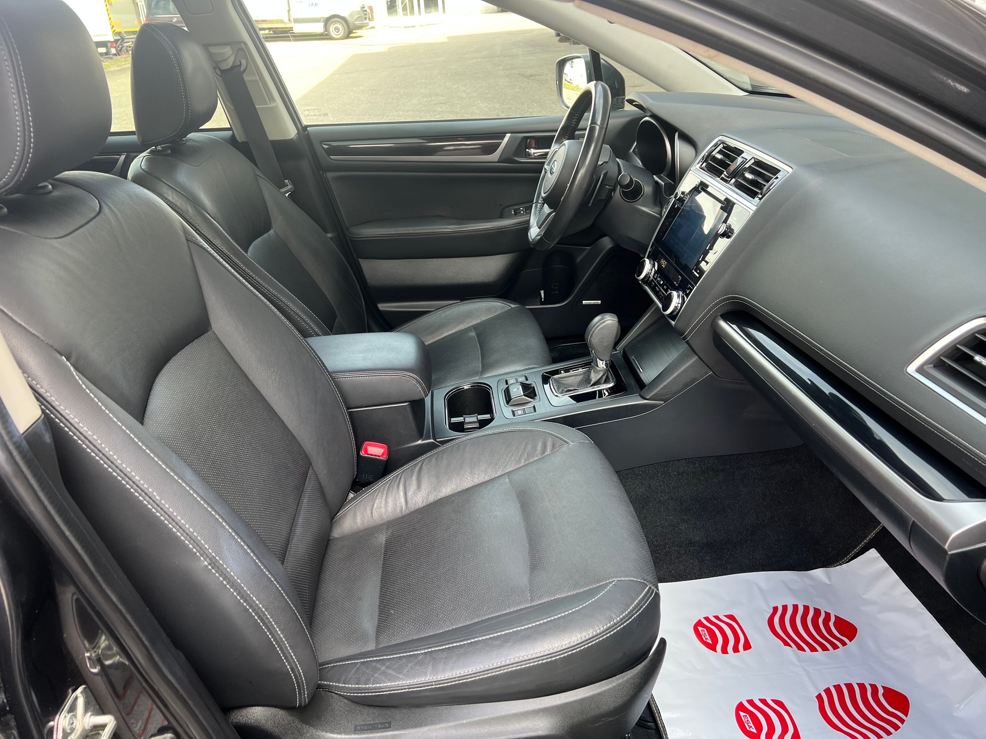 SUBARU Outback 2.5i Swiss AWD Lineartronic-image-9