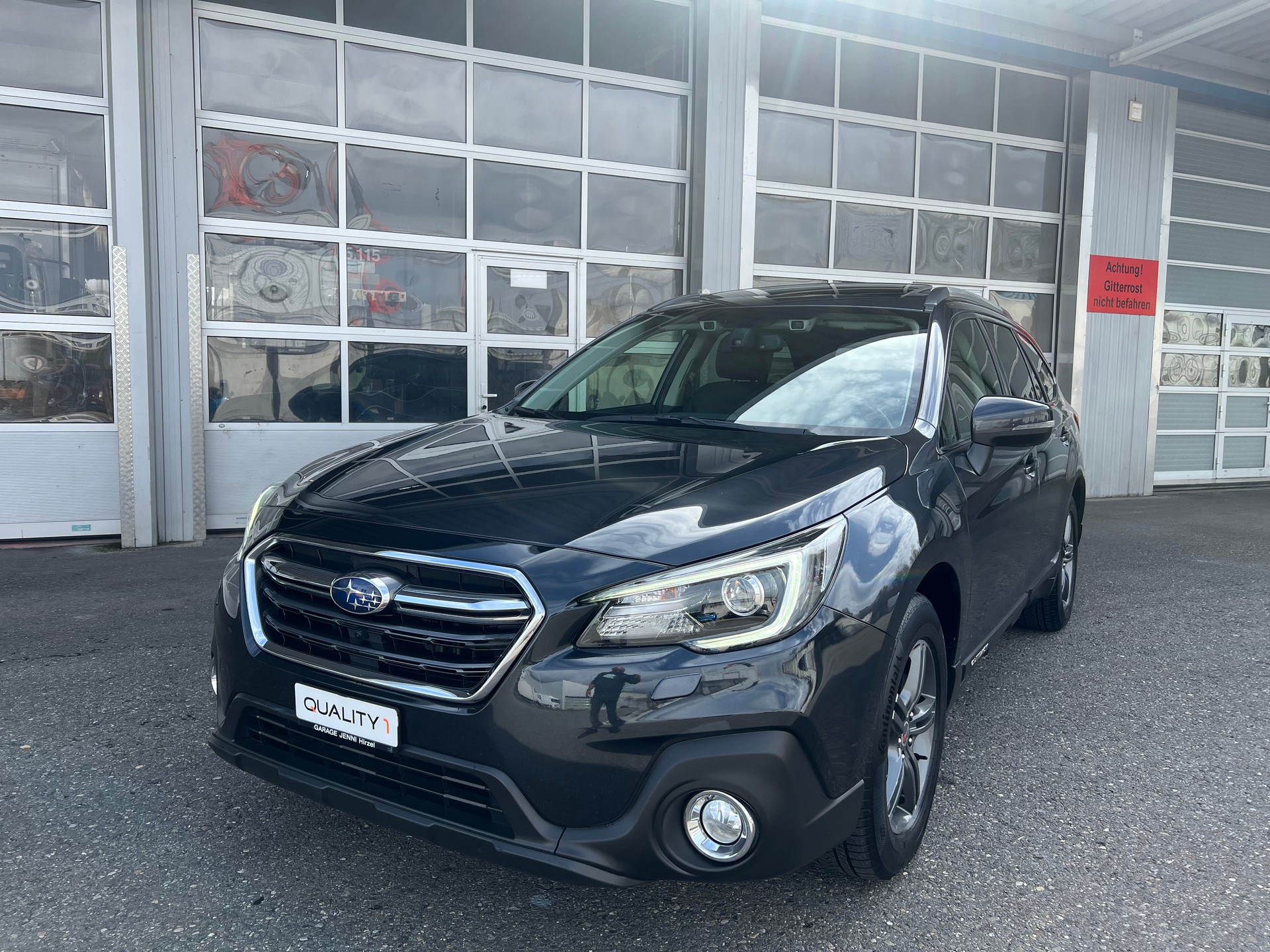 SUBARU Outback 2.5i Swiss AWD Lineartronic-showroom-element-1