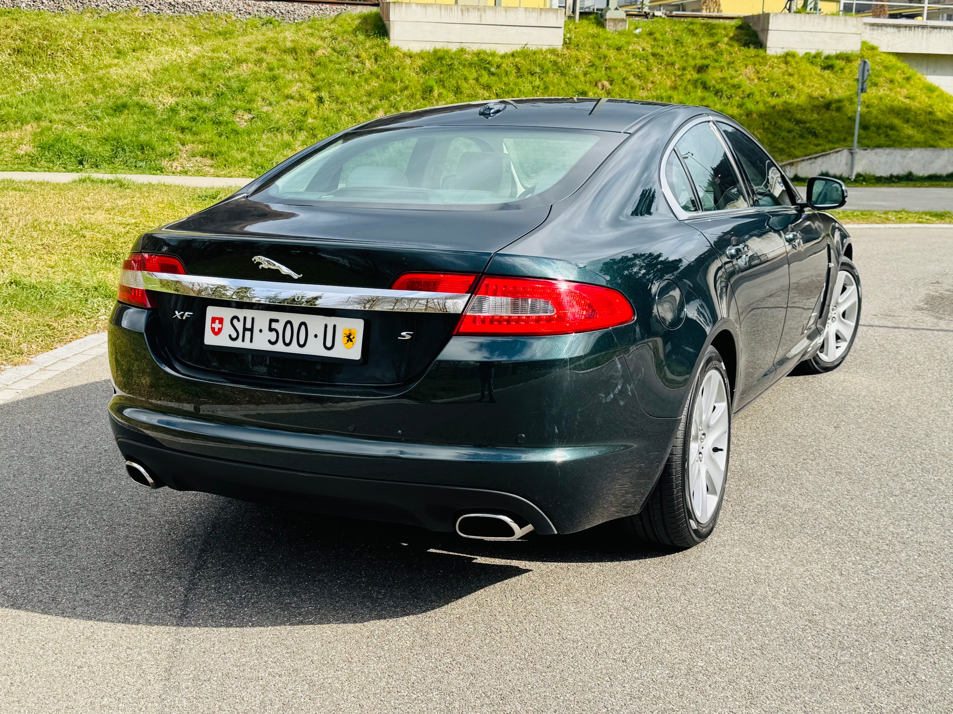 JAGUAR XF 3.0d S V6 Premium Luxury *AB MFK & Service*-image-4