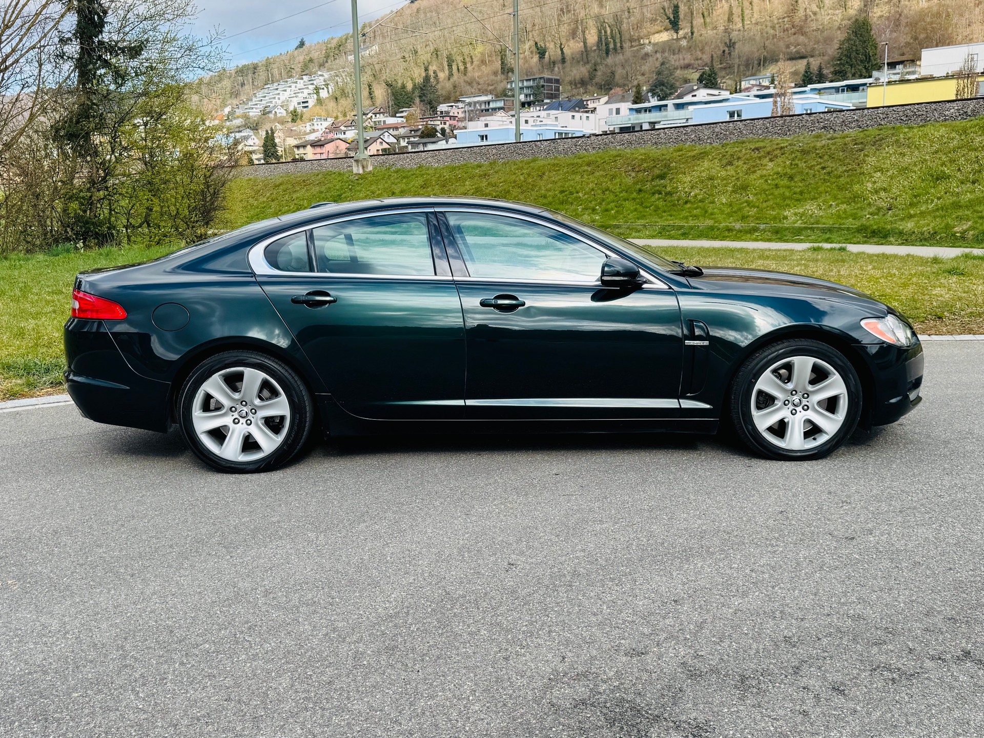 JAGUAR XF 3.0d S V6 Premium Luxury *AB MFK & Service*-image-6