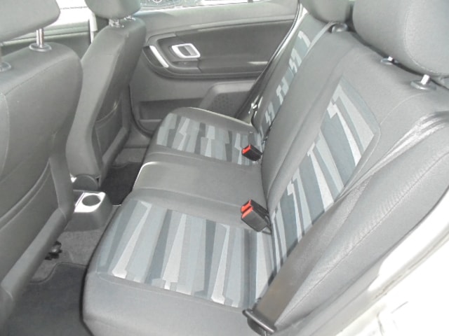 SKODA Fabia 1.6 Elegance Tiptronic-image-4
