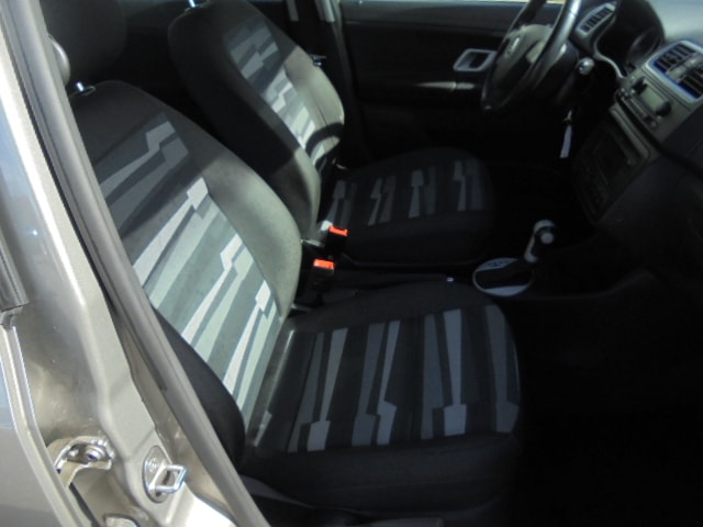 SKODA Fabia 1.6 Elegance Tiptronic-image-12