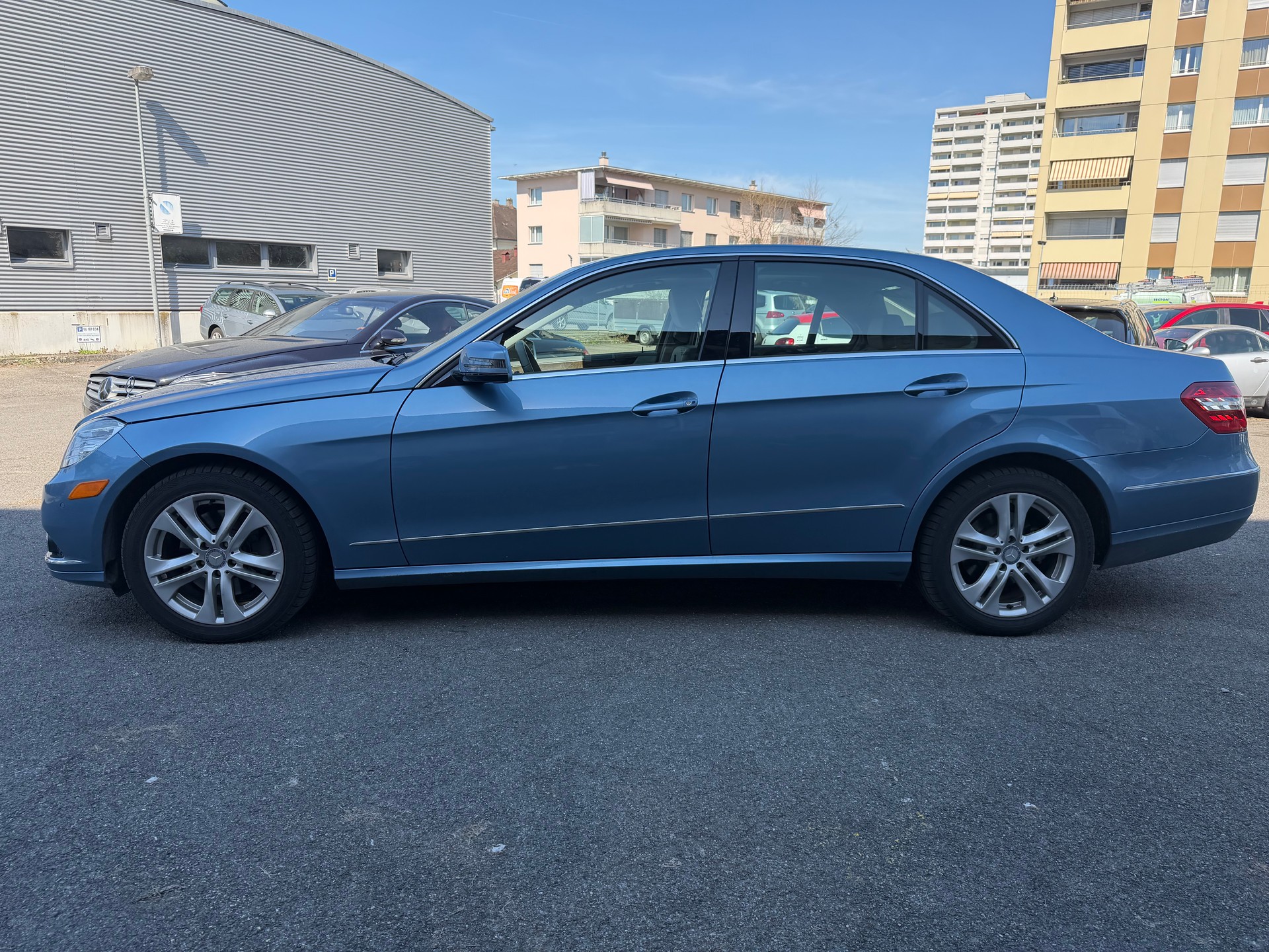 MERCEDES-BENZ E 350 Avantgarde 4Matic 7G-Tronic-image-2
