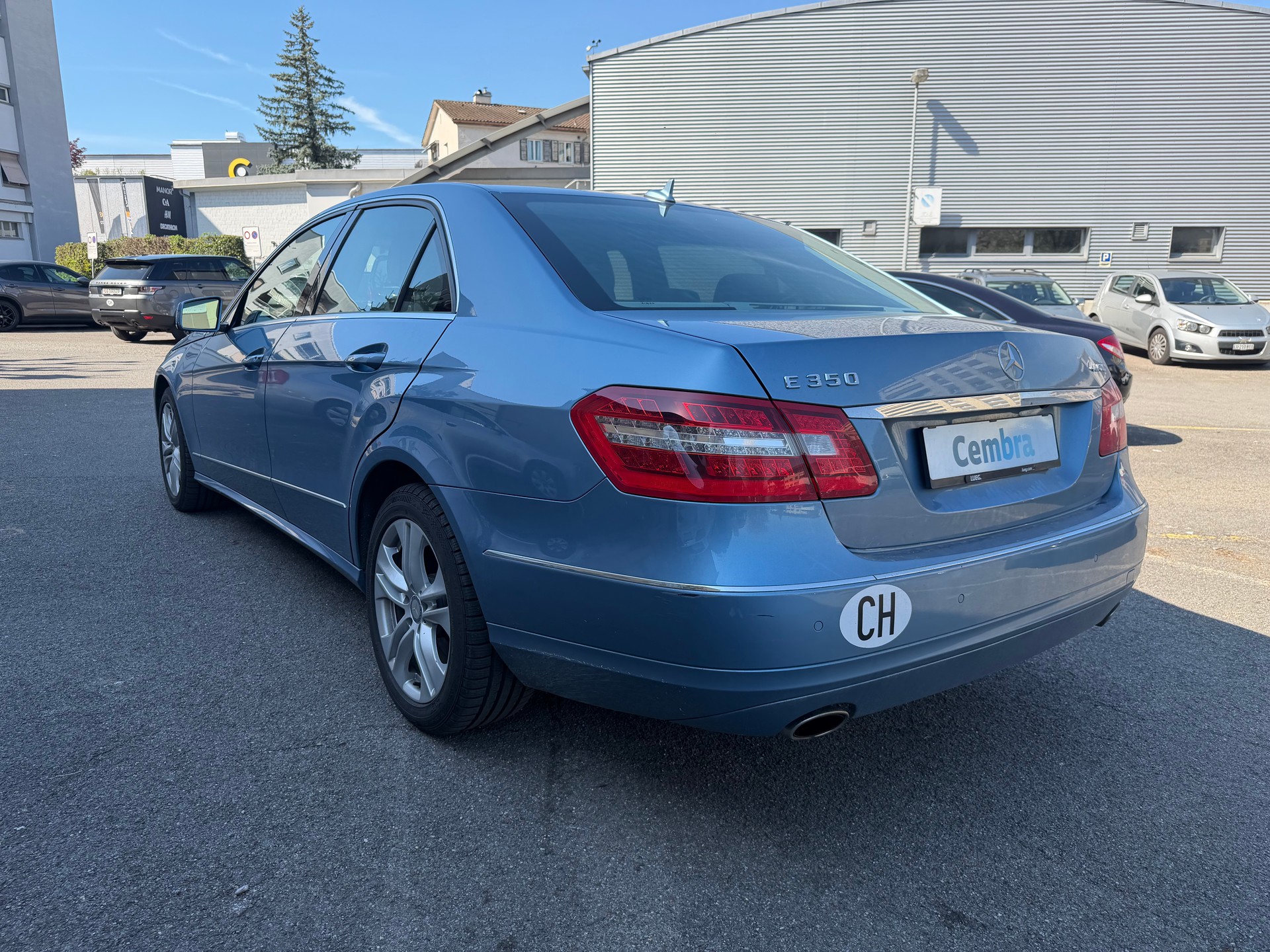 MERCEDES-BENZ E 350 Avantgarde 4Matic 7G-Tronic-image-3