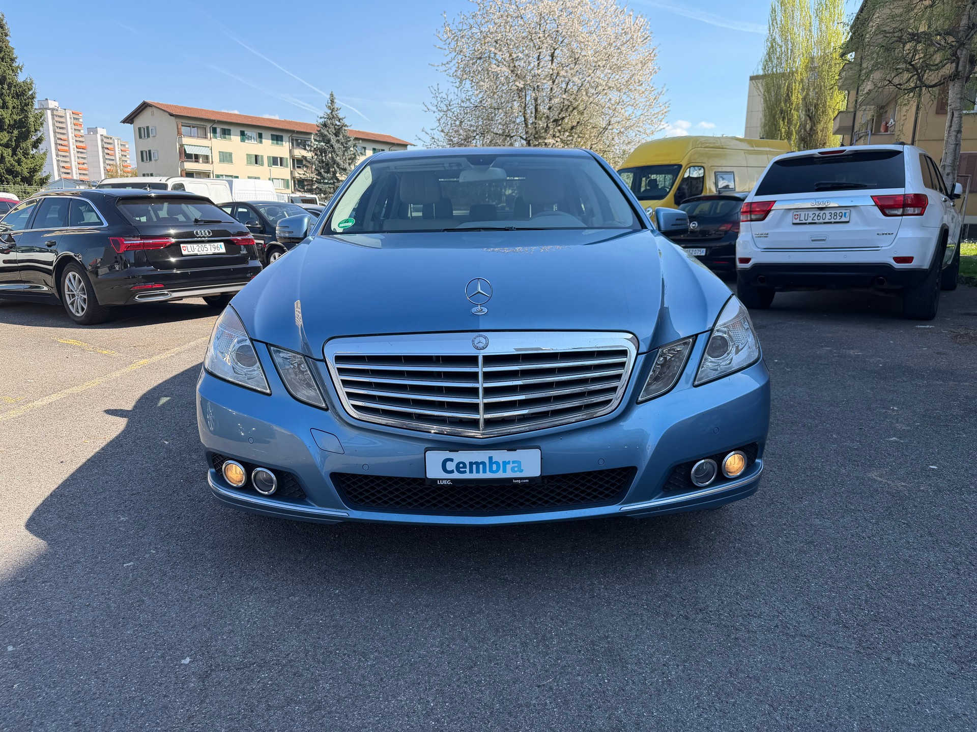 MERCEDES-BENZ E 350 Avantgarde 4Matic 7G-Tronic