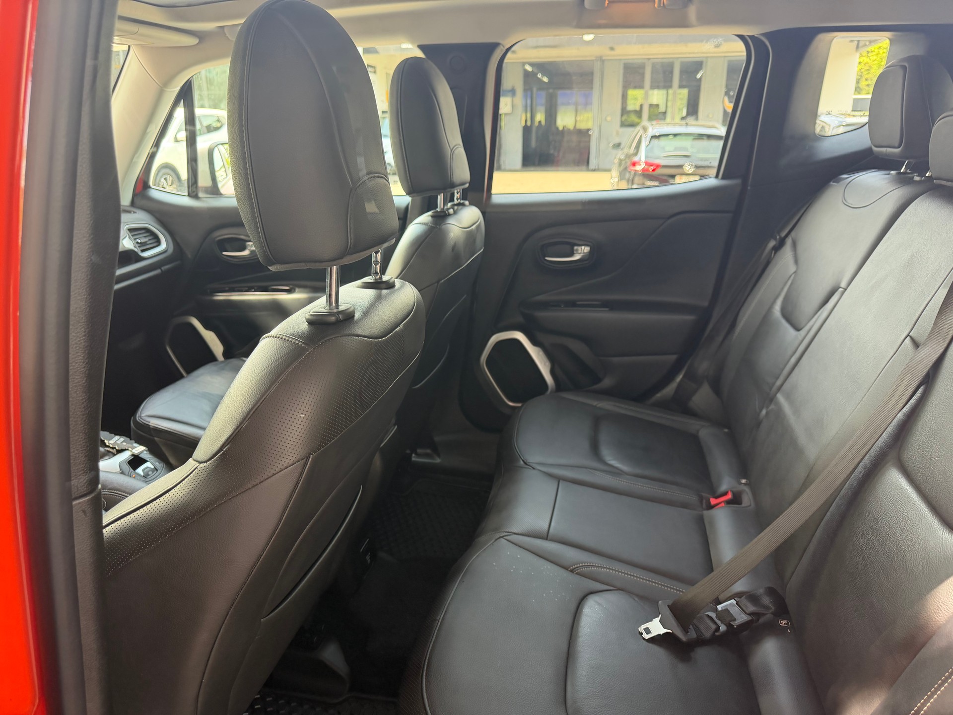 JEEP Renegade 1.4 Turbo Limited AWD-image-6