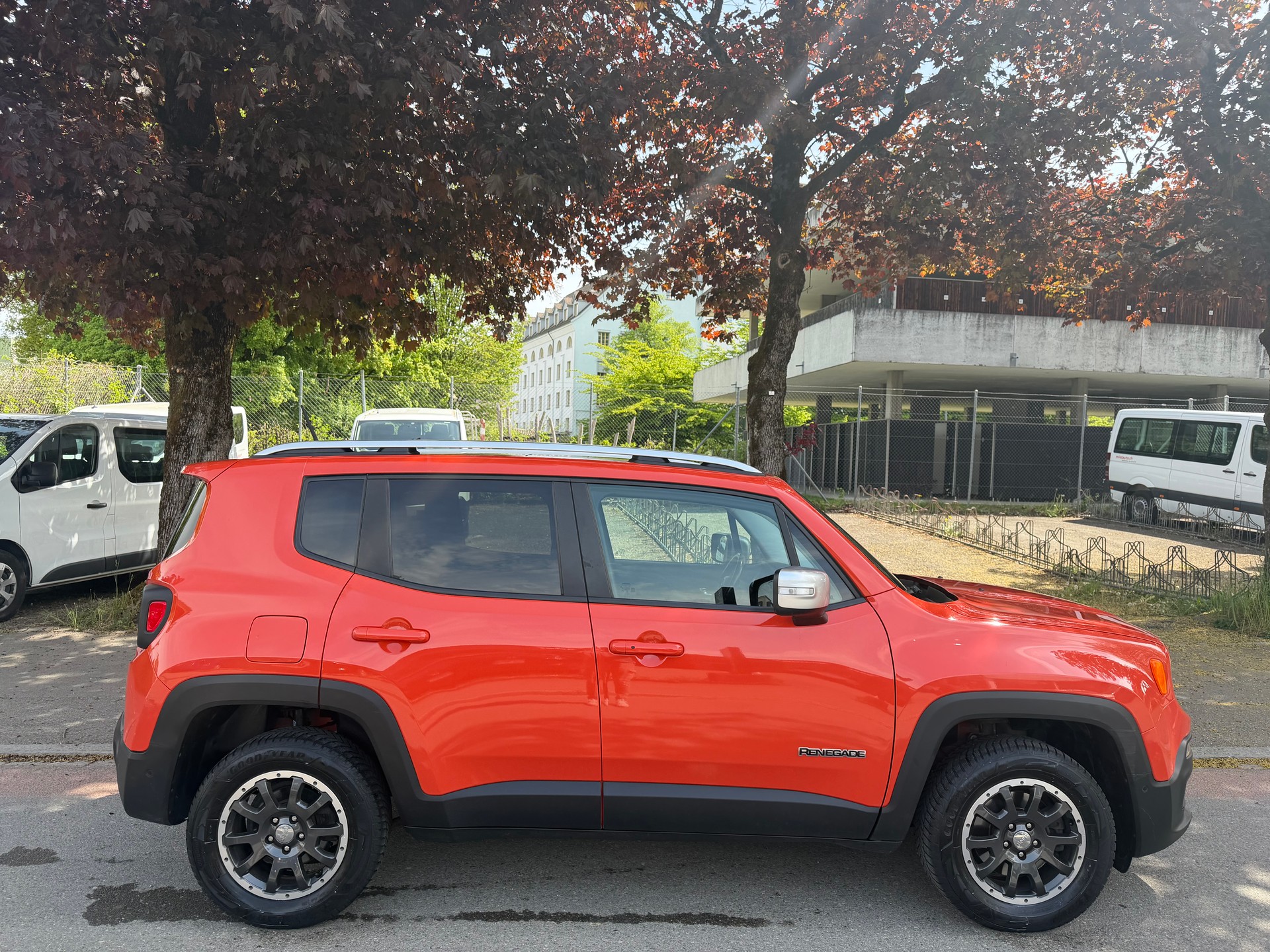 JEEP Renegade 1.4 Turbo Limited AWD-showroom-element-2