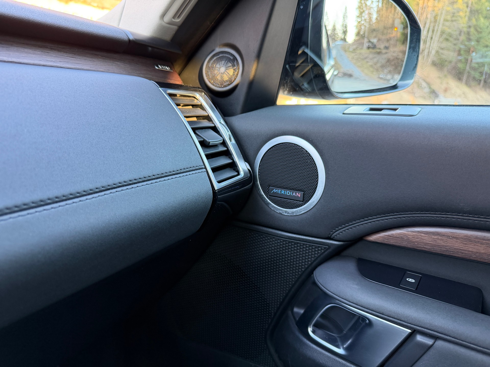 LAND ROVER 3.0 SDV6 HSE-image-10