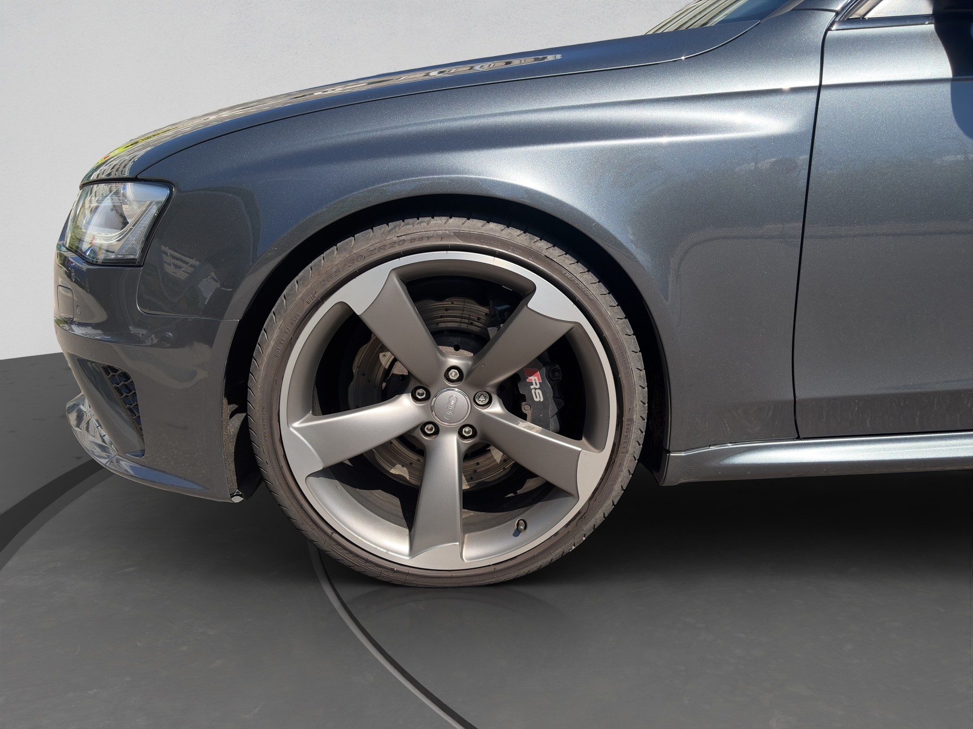 AUDI RS4 Avant 4.2 FSI V8 quattro S-tronic-image-8